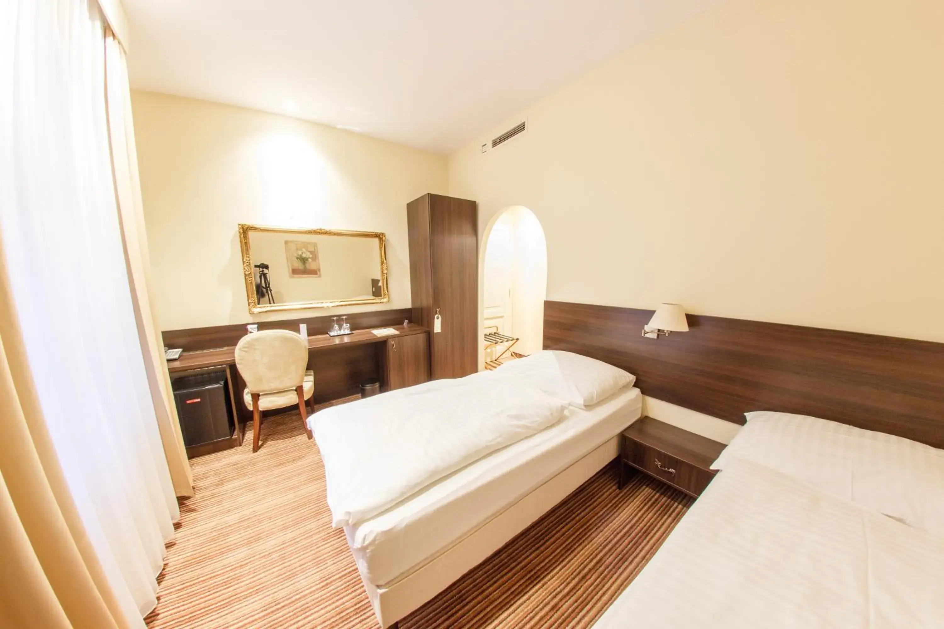 Standard Double Room in Hotel Kristály Imperial Standard Double Room in Hotel Kristály Imperial