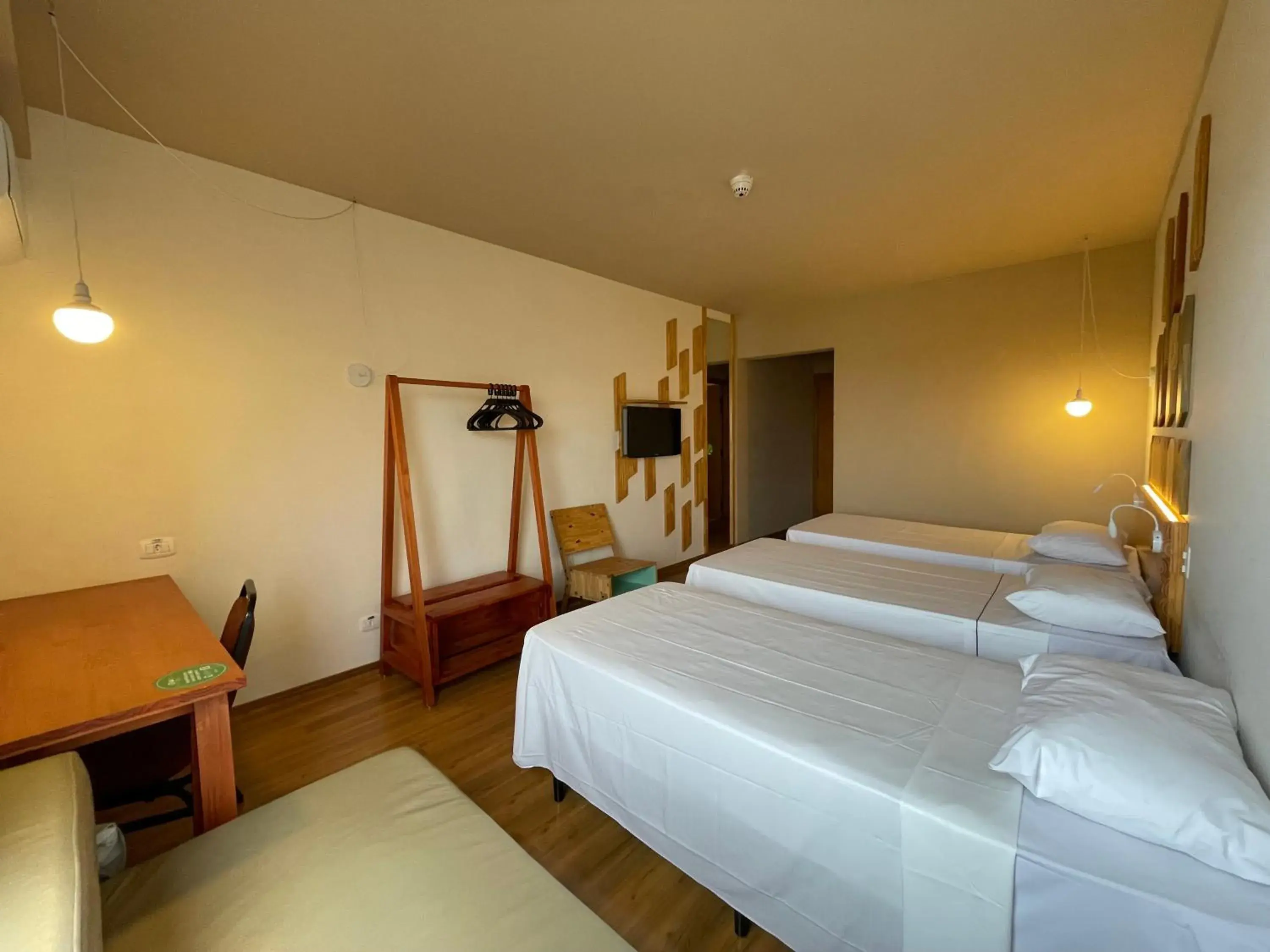 Standard Triple Room in Hotel Nacional Inn Curitiba Santa Felicidade Standard Triple Room in Hotel Nacional Inn Curitiba Santa Felicidade