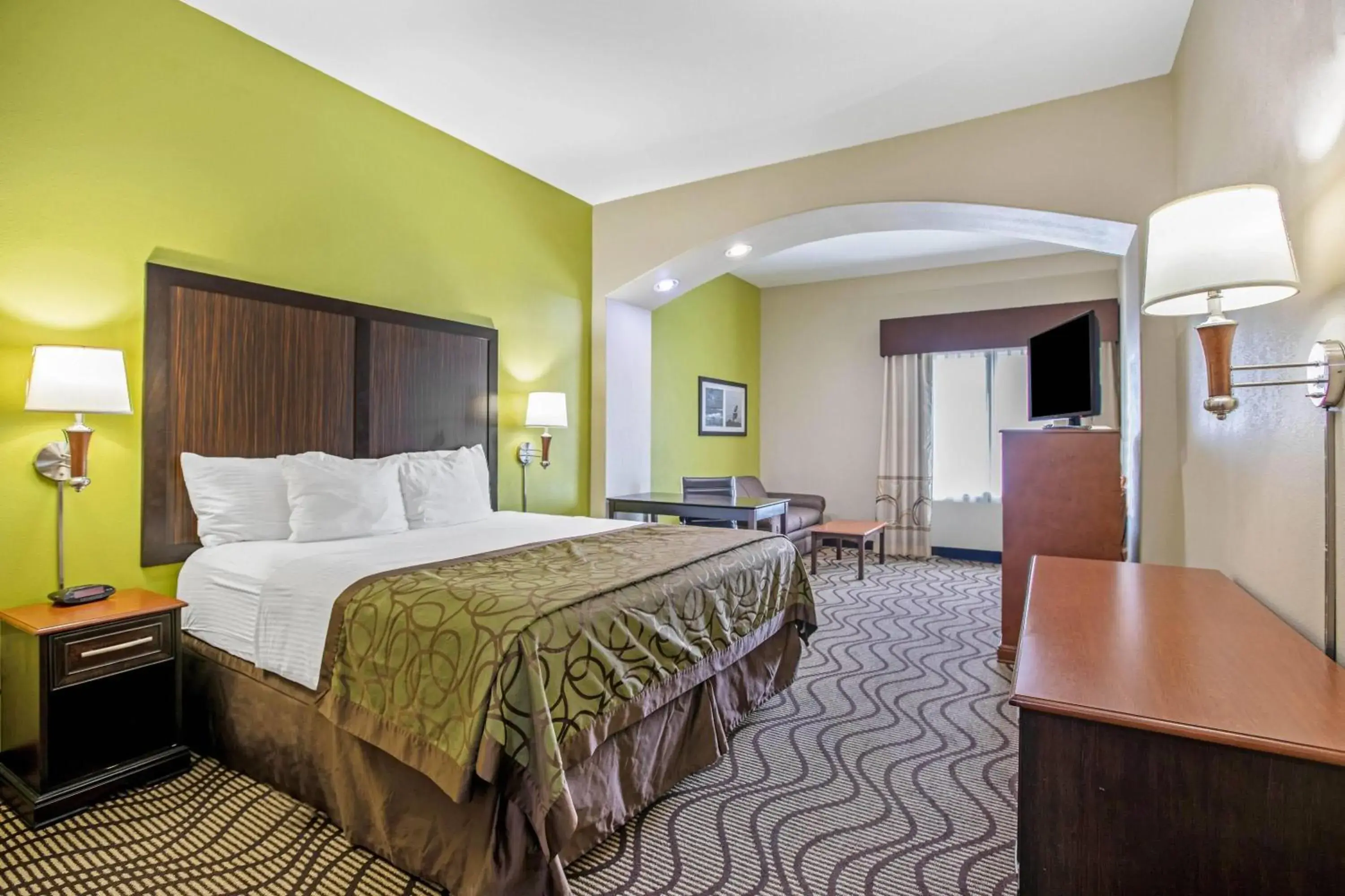 King Room with Roll-In Shower - Mobility/Hearing Accessible - Non-Smoking in La Quinta by Wyndham Corpus Christi Airport King Room with Roll-In Shower - Mobility/Hearing Accessible - Non-Smoking in La Quinta by Wyndham Corpus Christi Airport