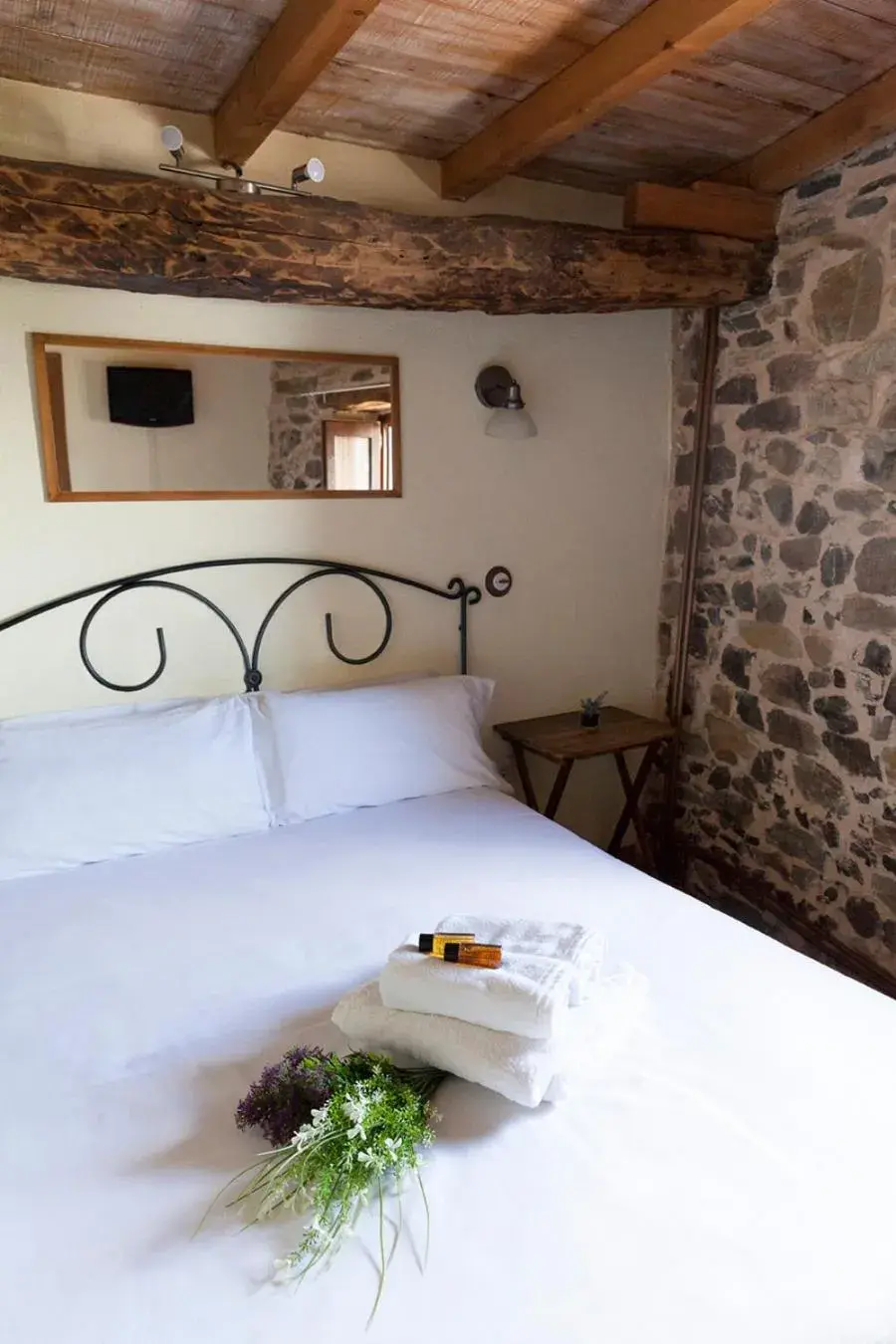 Double Room with Private Bathroom - single occupancy in La Rosa del Agua Double Room with Private Bathroom - single occupancy in La Rosa del Agua