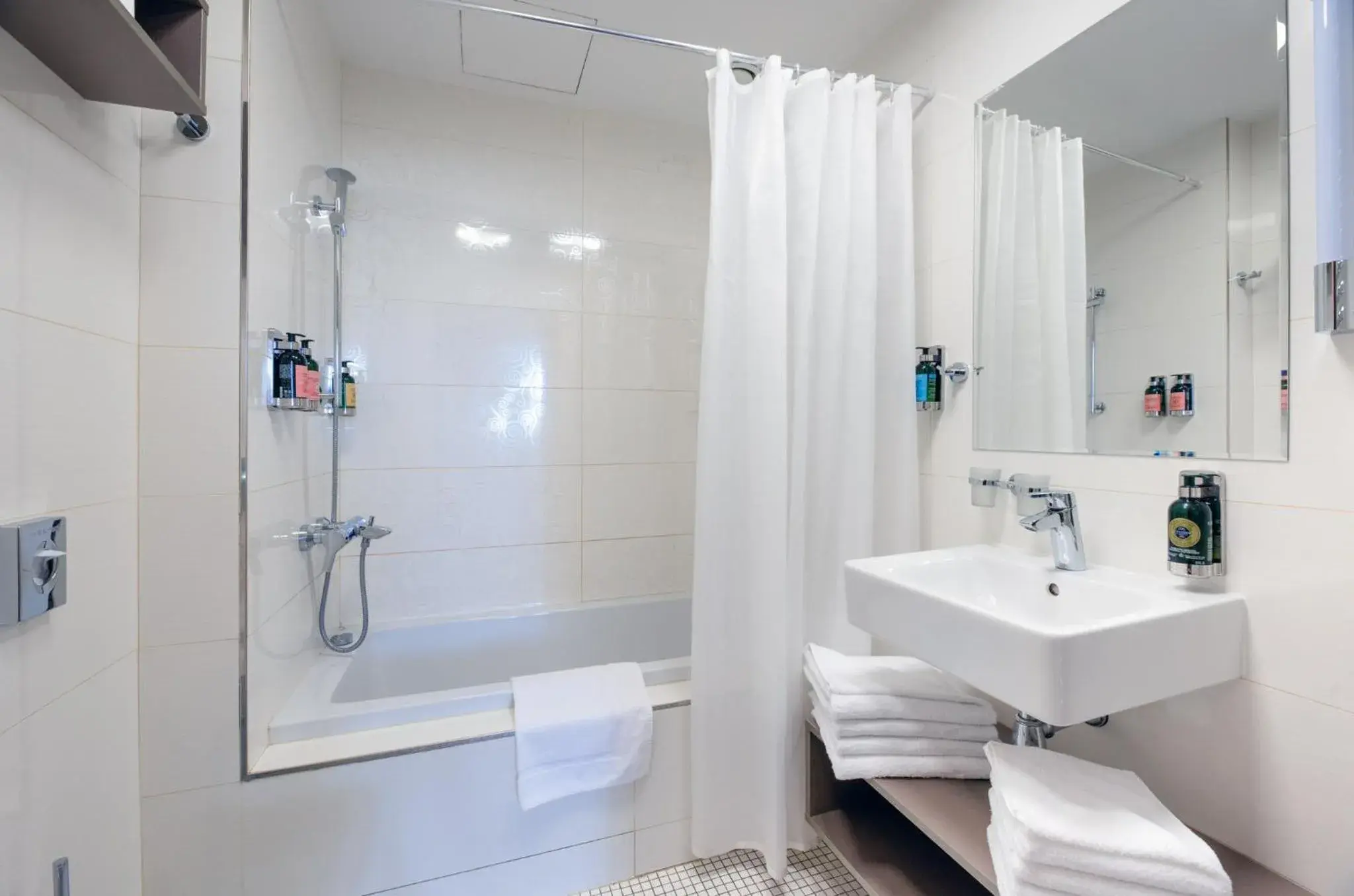 Deluxe Double Room - single occupancy in Hotel Větruše Deluxe Double Room - single occupancy in Hotel Větruše