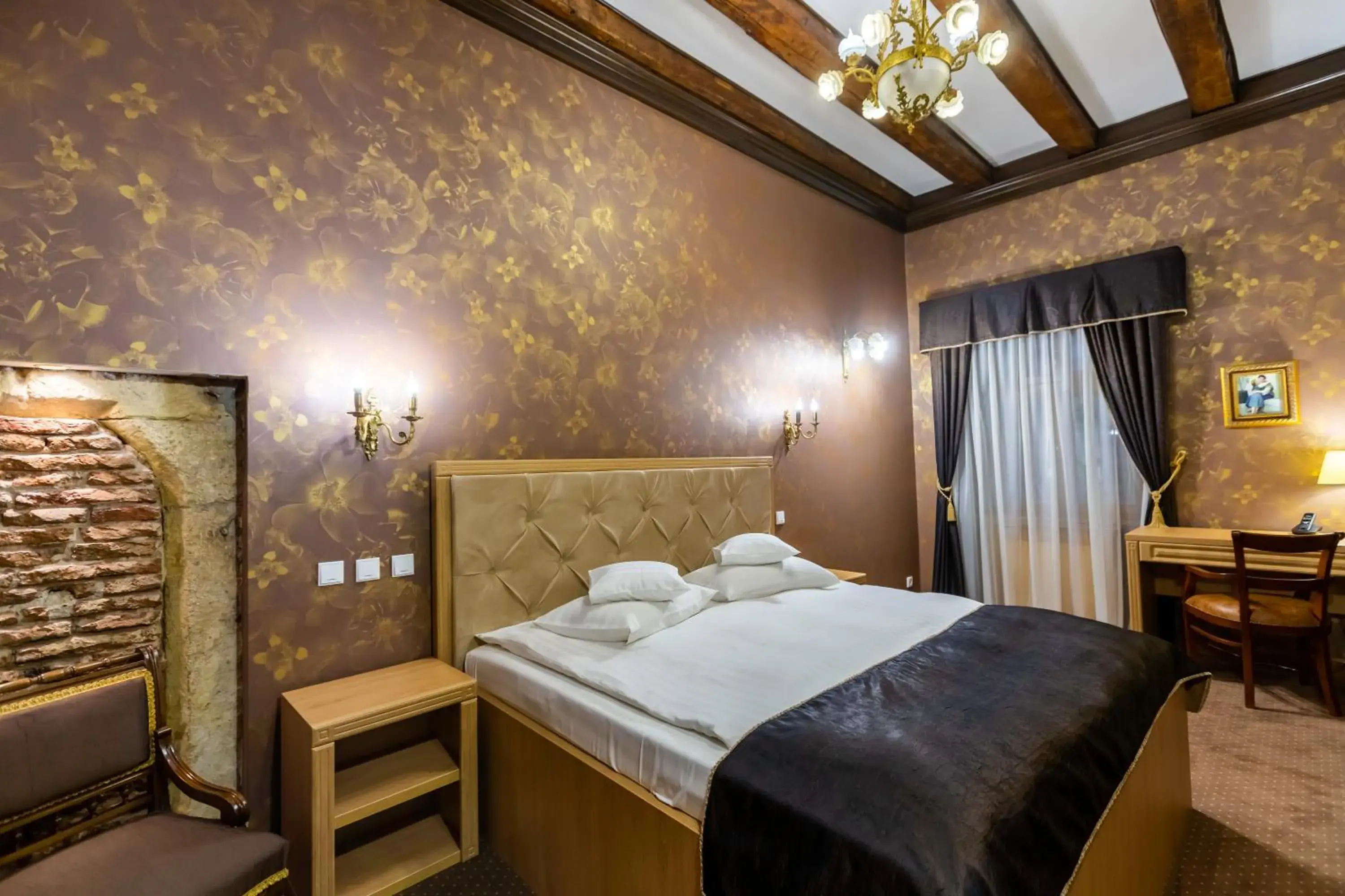 Double Room in Hotel Am Ring Double Room in Hotel Am Ring