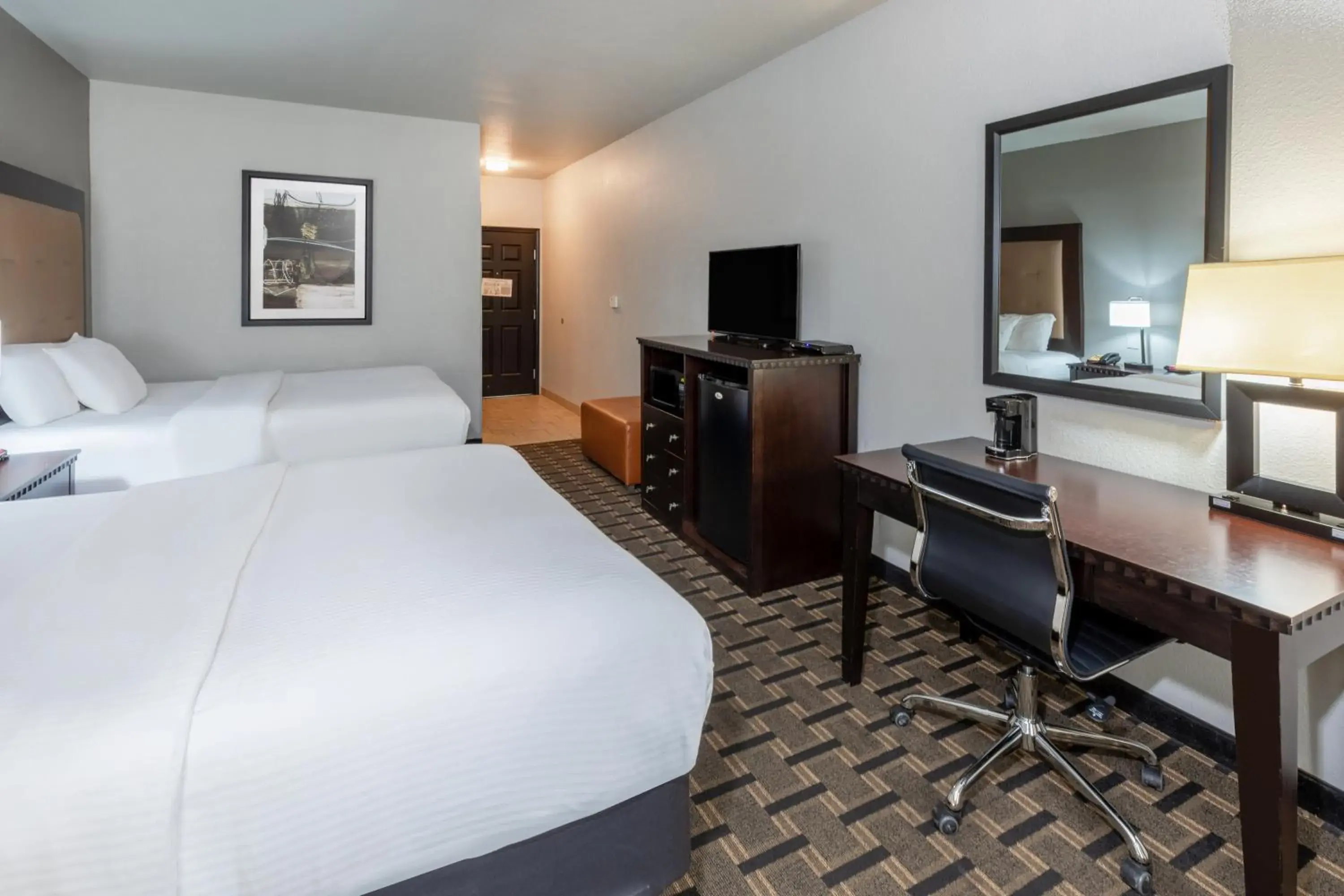 Queen Room with Two Queen Beds - Non-Smoking in La Quinta by Wyndham Mt. Pleasant Queen Room with Two Queen Beds - Non-Smoking in La Quinta by Wyndham Mt. Pleasant