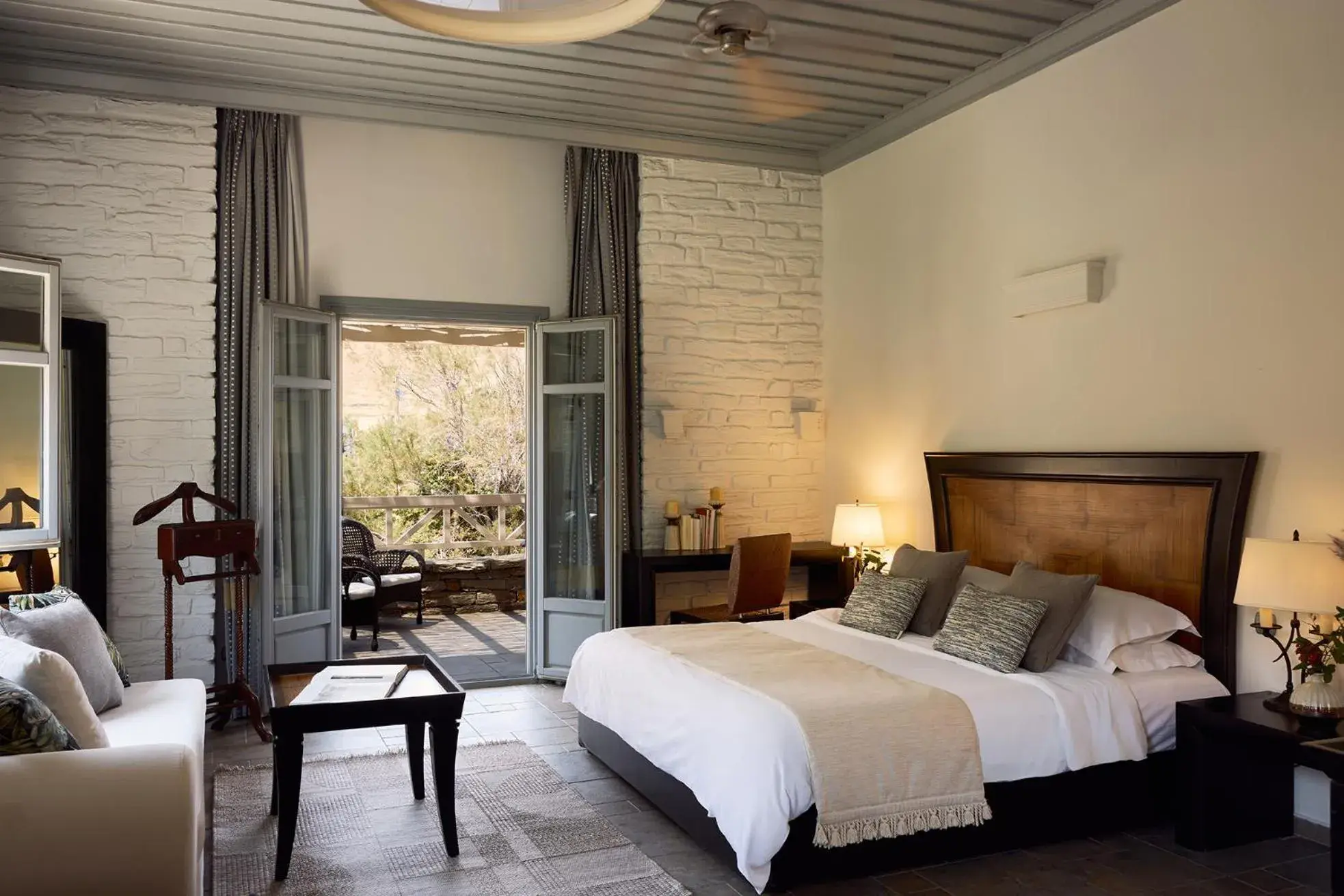 Junior Suite with Garden View in Porto Kea Suites by Sandglass Junior Suite with Garden View in Porto Kea Suites by Sandglass