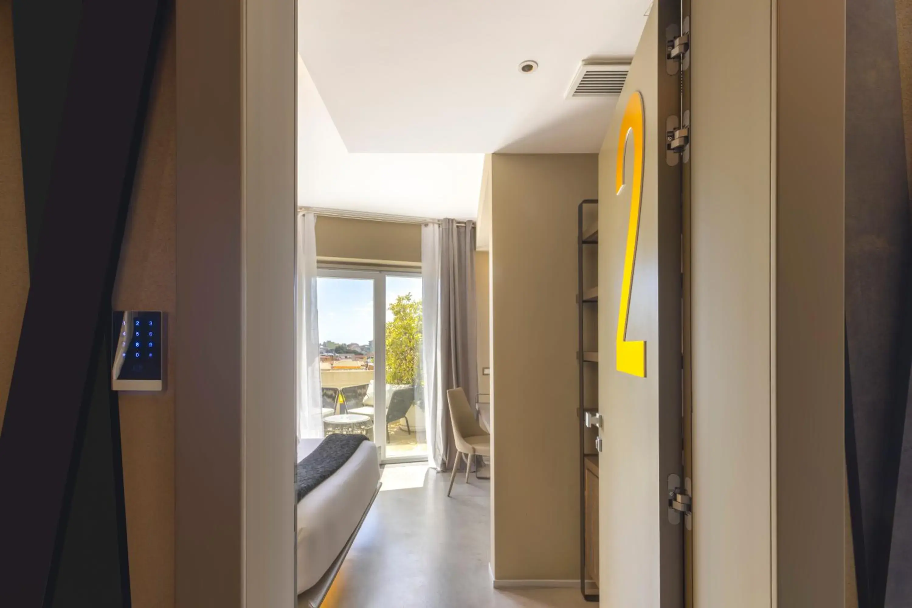 Double Room with Terrace in Milestone Double Room with Terrace in Milestone