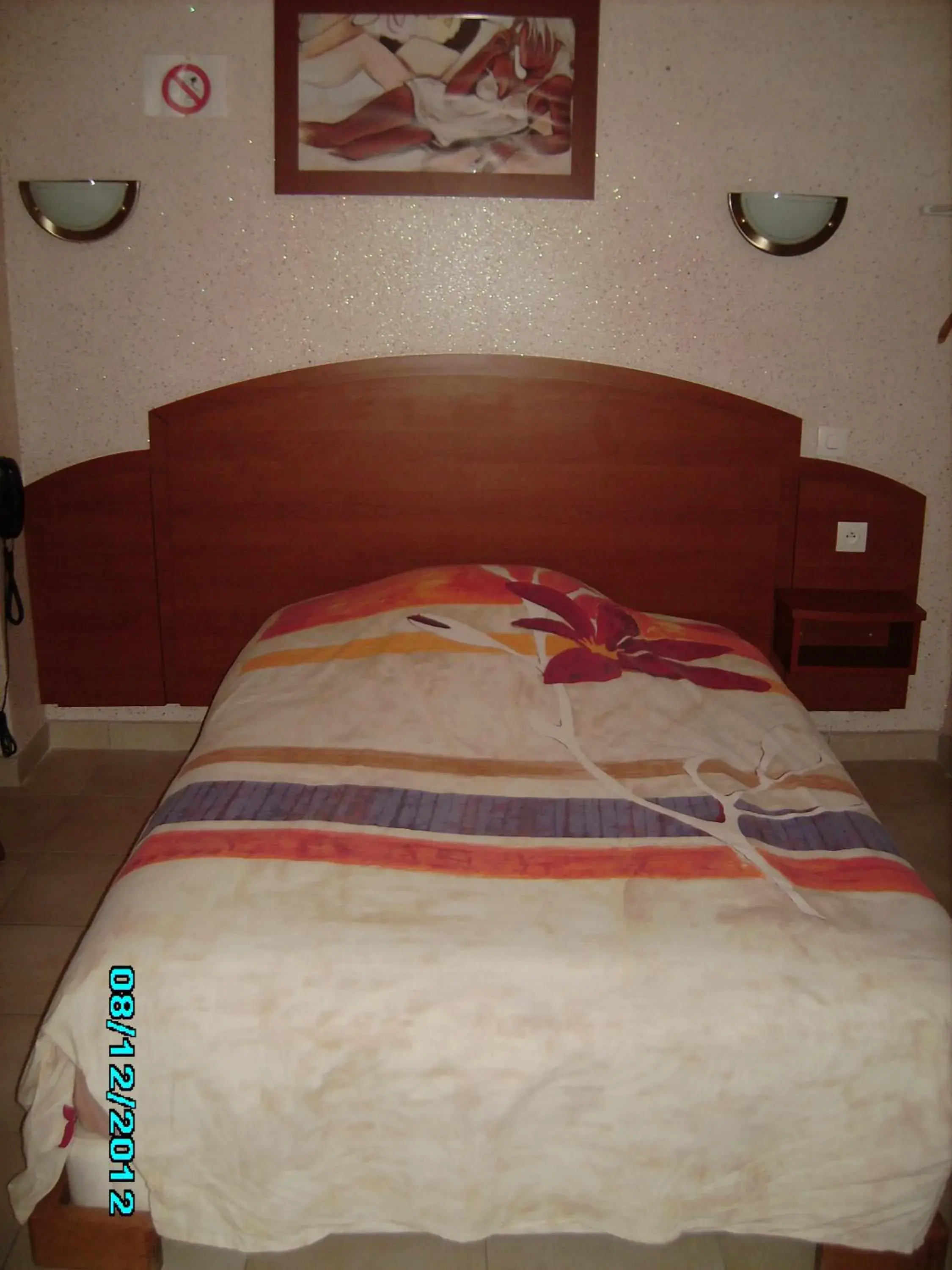 Double Room - Disability Access in Terroir et Tradition A La Ducasse Double Room - Disability Access in Terroir et Tradition A La Ducasse