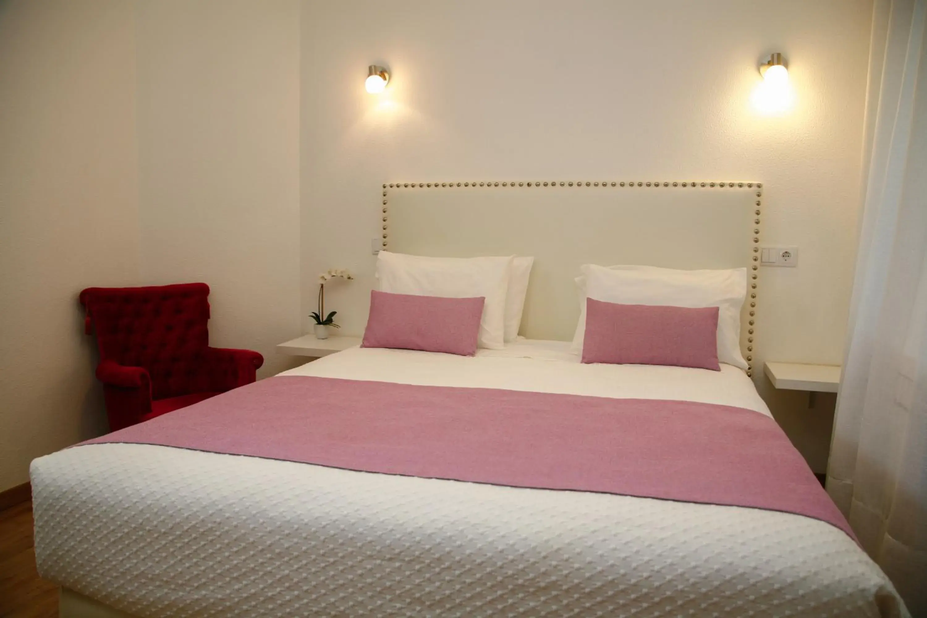 Budget Double Room - single occupancy in Nova Delpa AL Budget Double Room - single occupancy in Nova Delpa AL