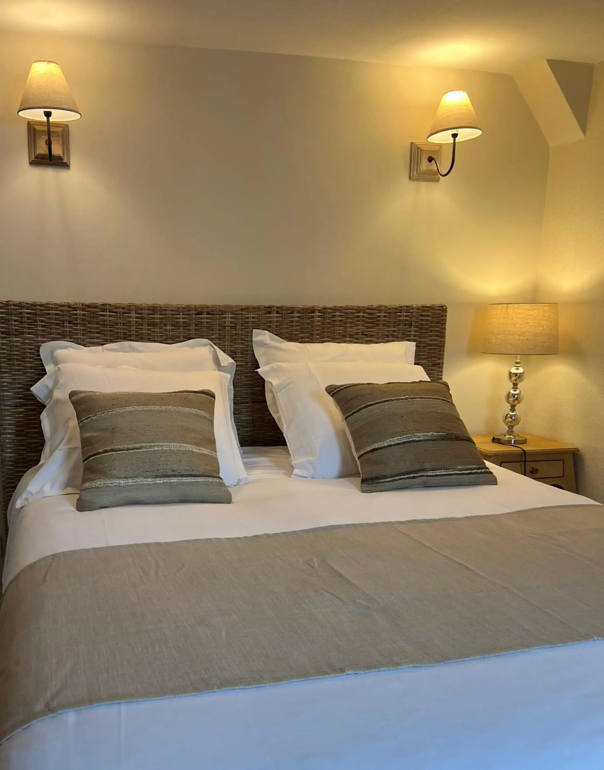 Double Room - Attic in Hotel l'Avenue Double Room - Attic in Hotel l'Avenue