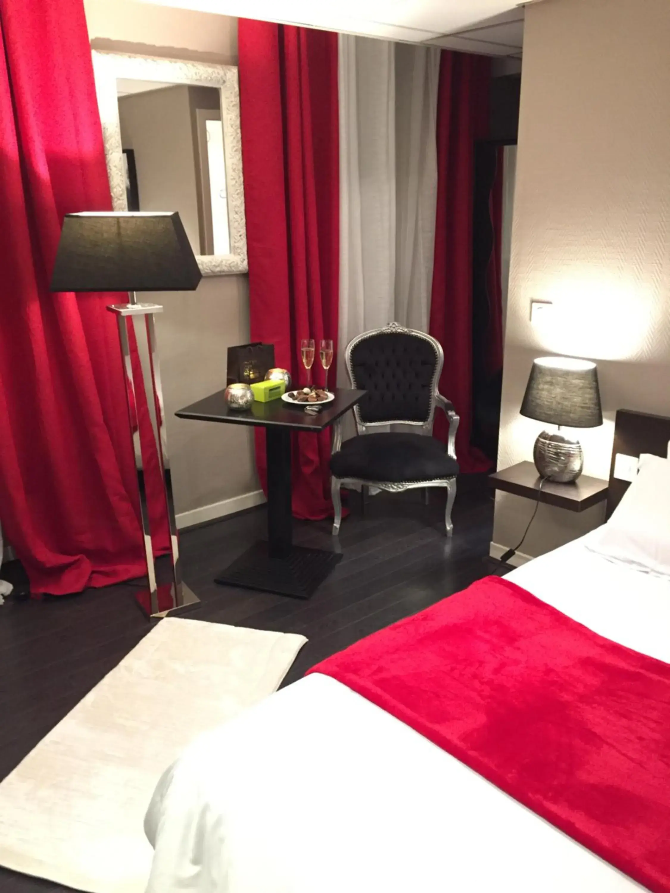 Double Room - single occupancy in Hotel l'Avenue Double Room - single occupancy in Hotel l'Avenue
