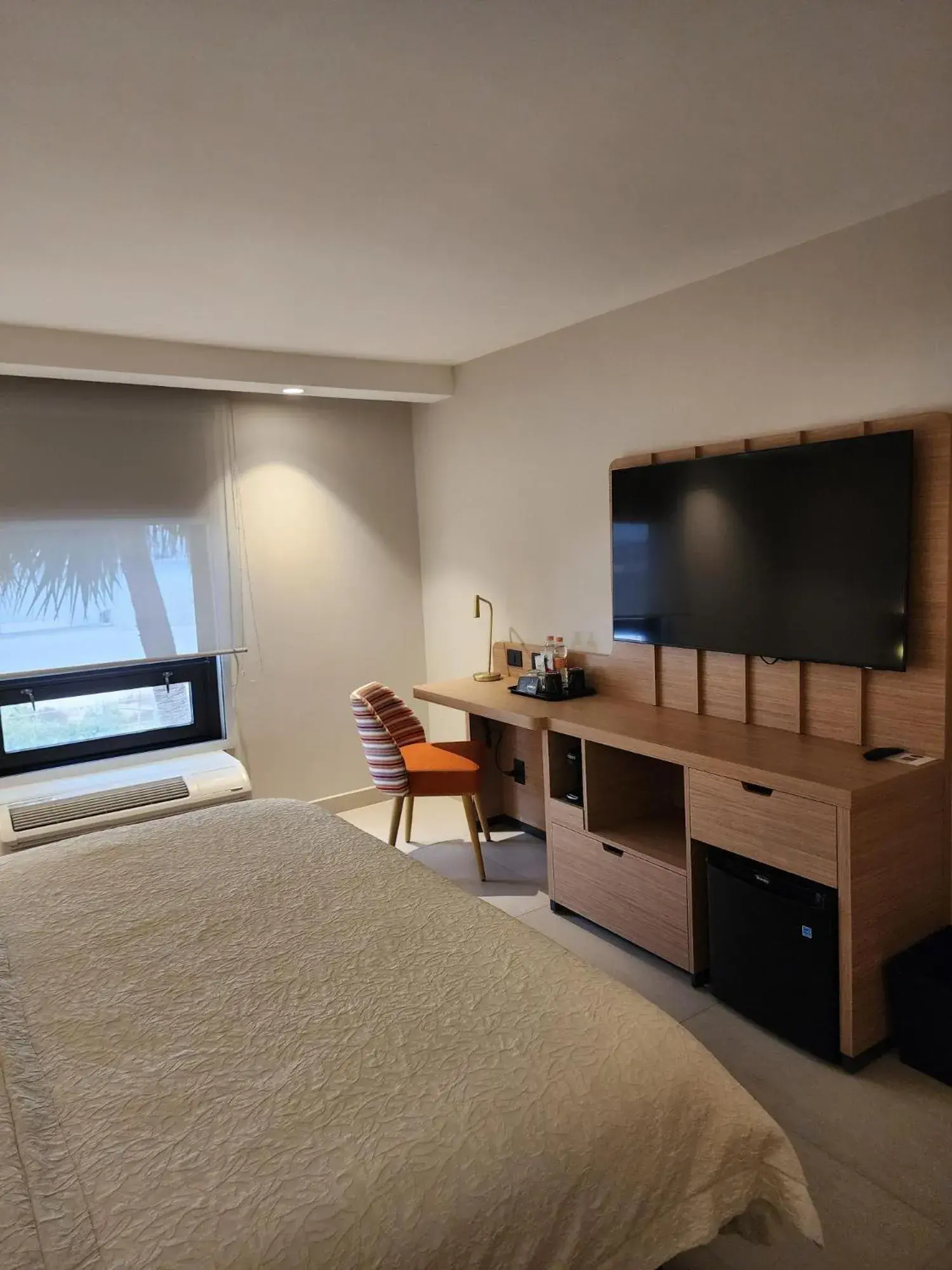 King Room with Sofa Bed - Non-Smoking in Hampton by Hilton Saltillo Zona Aeropuerto King Room with Sofa Bed - Non-Smoking in Hampton by Hilton Saltillo Zona Aeropuerto