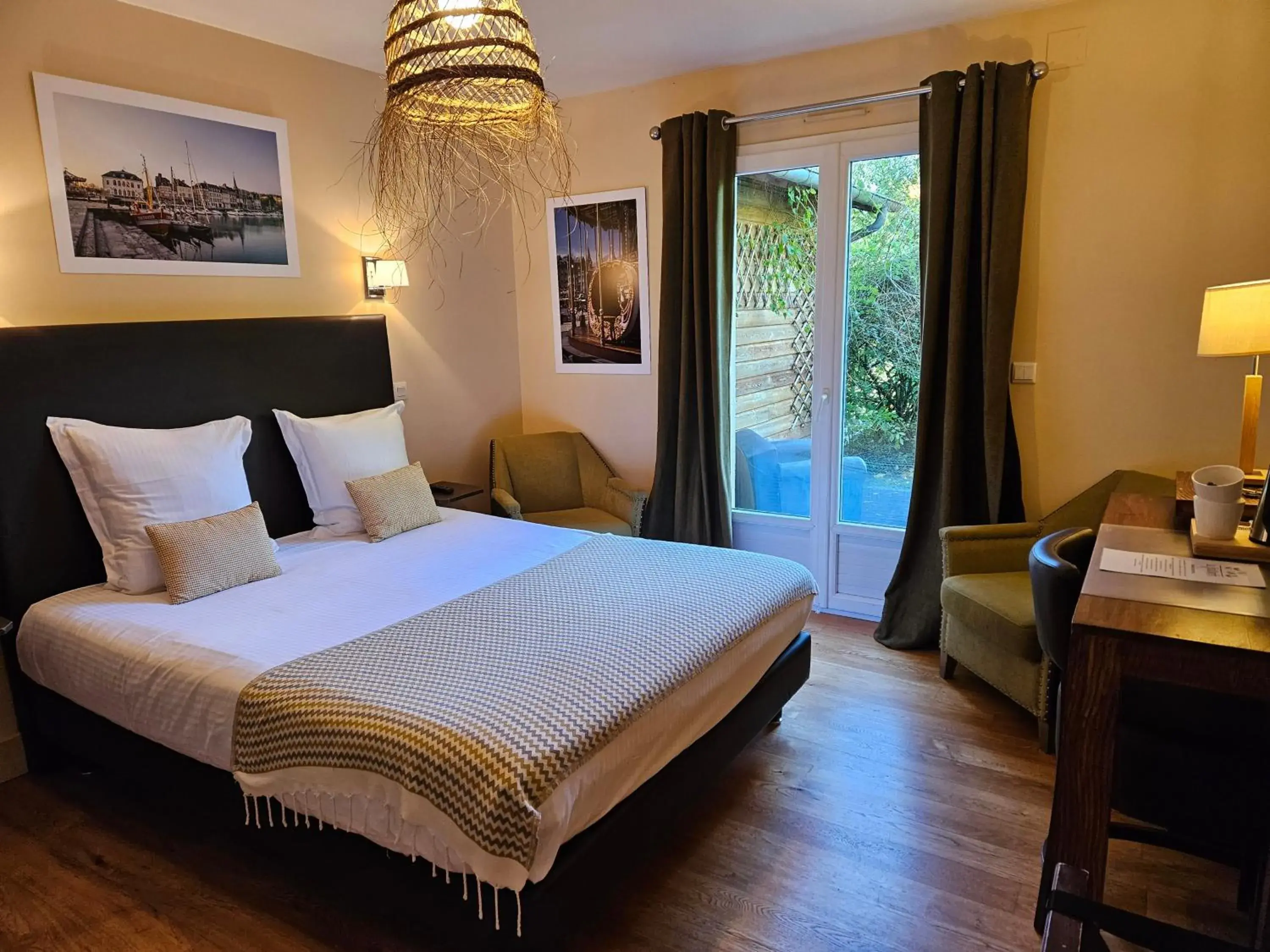 Charm Double Room with terrace 5 in La Fraîchette-Hôtel & Spa Charm Double Room with terrace 5 in La Fraîchette-Hôtel & Spa