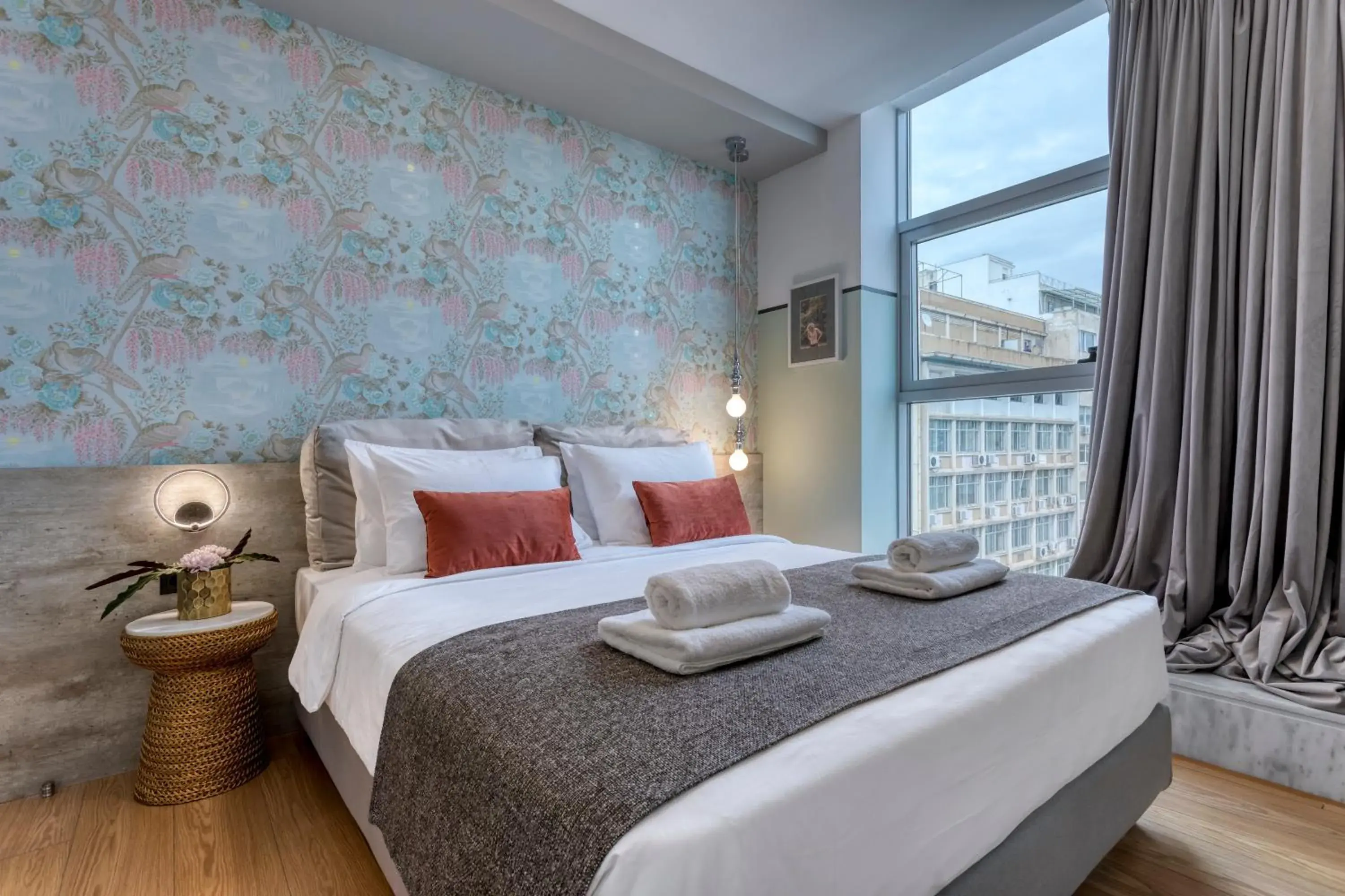 Budget Double Room in The Pinnacle Athens Budget Double Room in The Pinnacle Athens