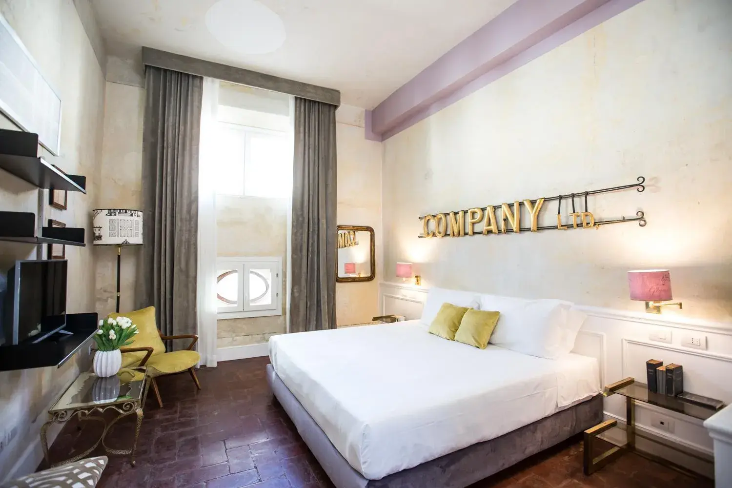 Superior Double Room in Oltrarno Splendid Superior Double Room in Oltrarno Splendid