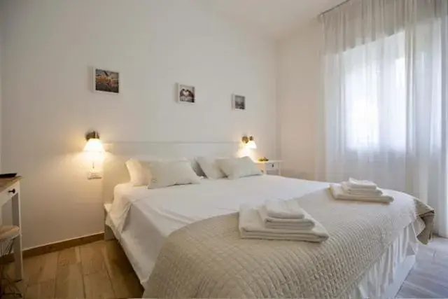 King Room with Balcony in Hotel Elite King Room with Balcony in Hotel Elite