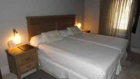 Superior Double Room in Hotel Palacio de Mengibar Superior Double Room in Hotel Palacio de Mengibar