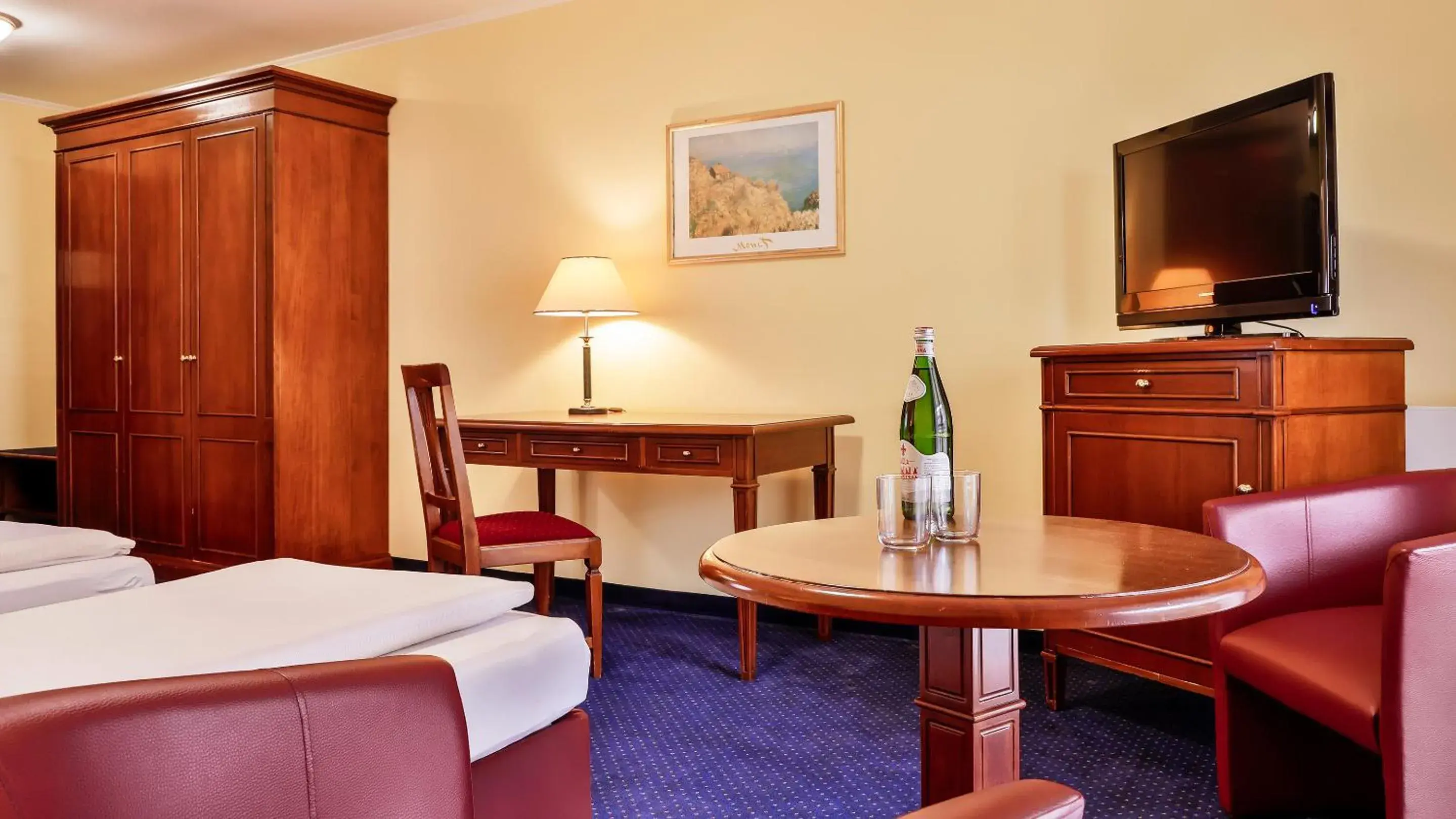 Comfort Double Room in Dorint MARC AUREL Spa & Golf Resort Comfort Double Room in Dorint MARC AUREL Spa & Golf Resort