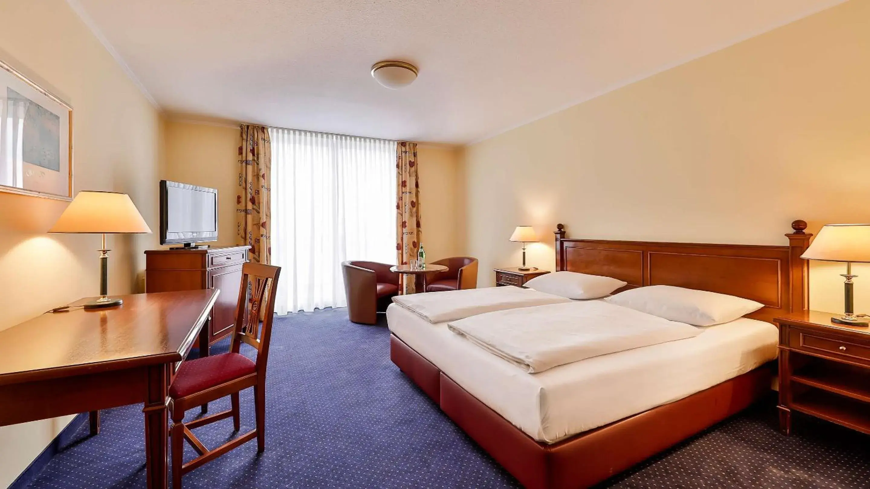 Superior Double Room in Dorint MARC AUREL Spa & Golf Resort Superior Double Room in Dorint MARC AUREL Spa & Golf Resort