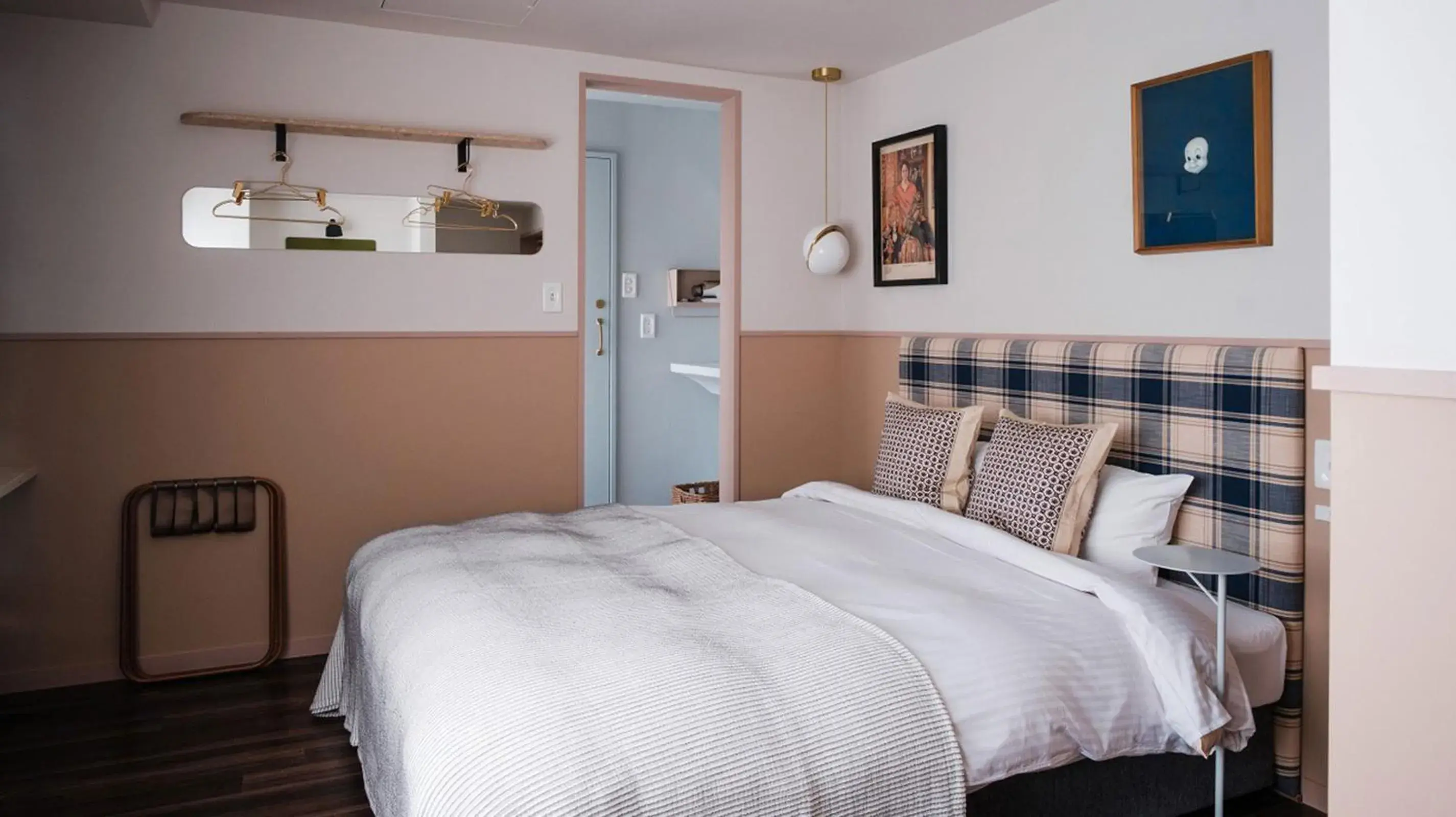 Double Room - single occupancy in miss morgan hotel Double Room - single occupancy in miss morgan hotel