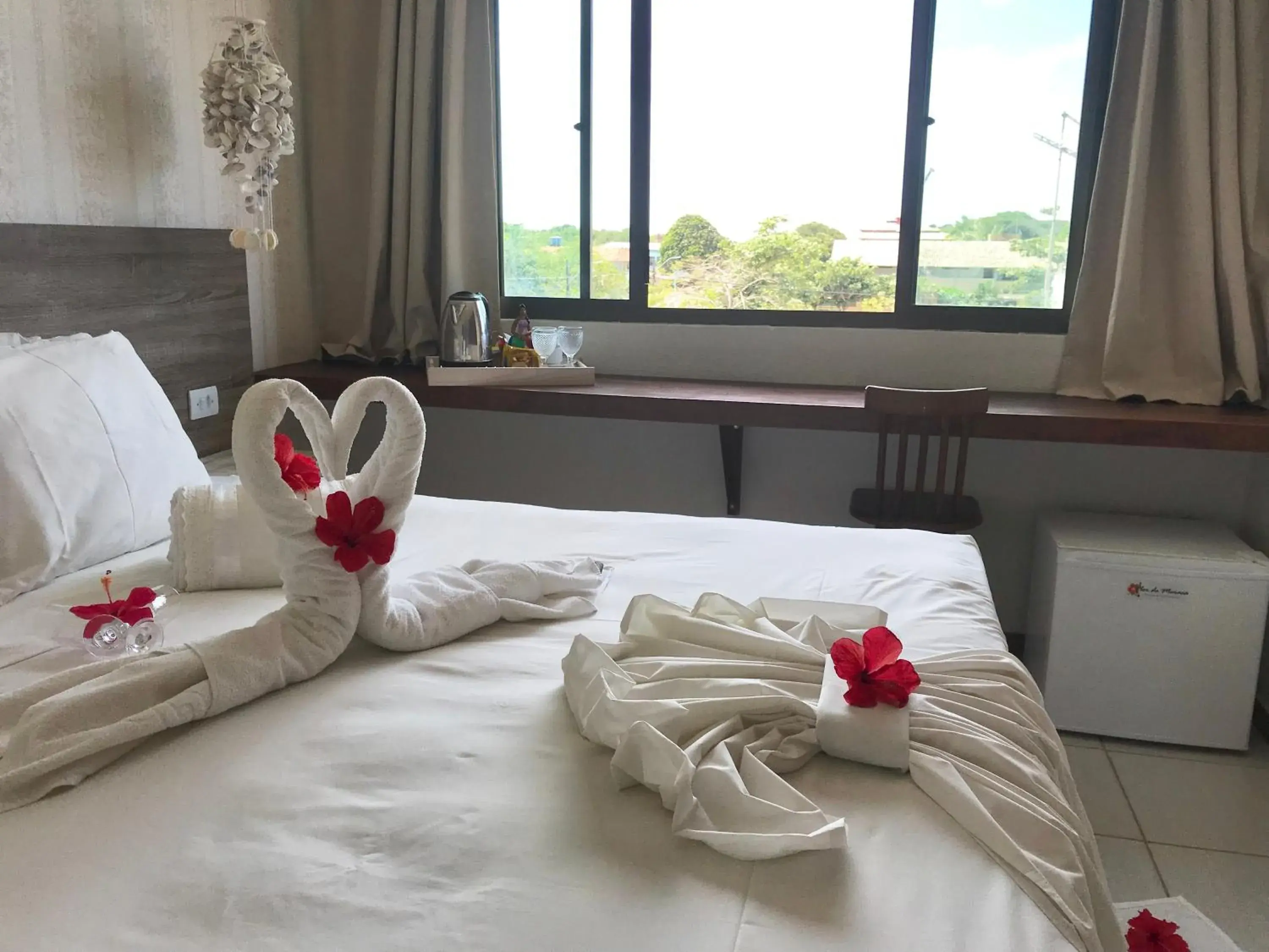 Romantic Double Room in Pousada Flor de Maraca Romantic Double Room in Pousada Flor de Maraca