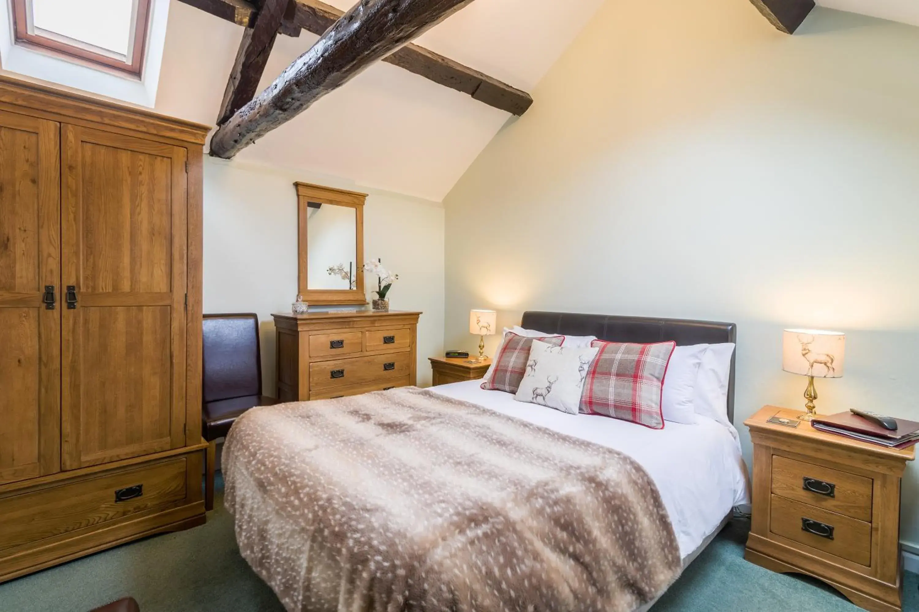 Double Room with Private Bathroom in stilworth house Double Room with Private Bathroom in stilworth house