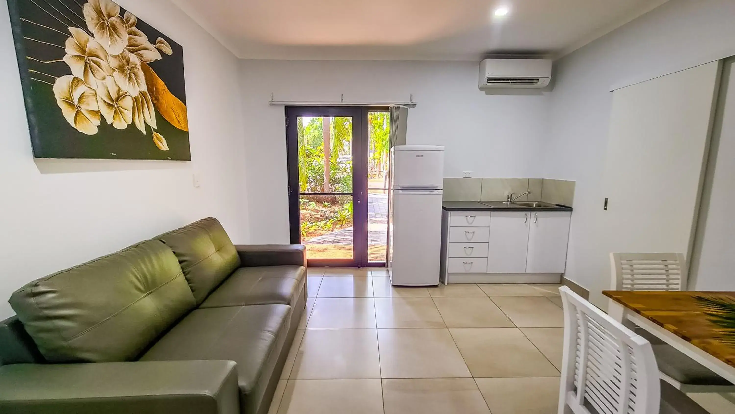 One-Bedroom Villa in Noonamah Tourist Park One-Bedroom Villa in Noonamah Tourist Park