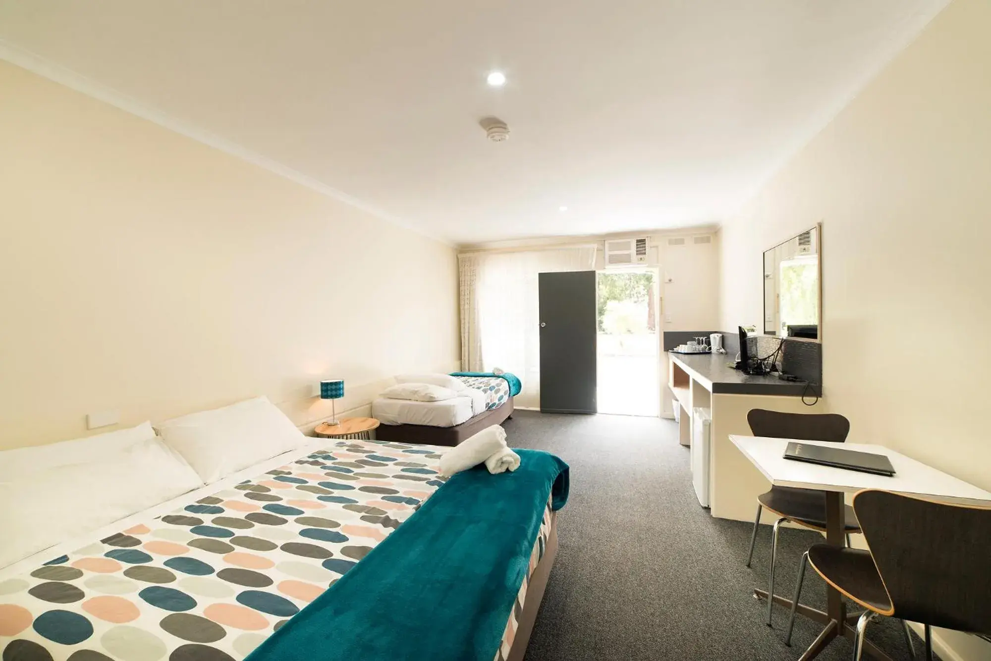 Budget Room for 3 in Gariwerd Motel Budget Room for 3 in Gariwerd Motel