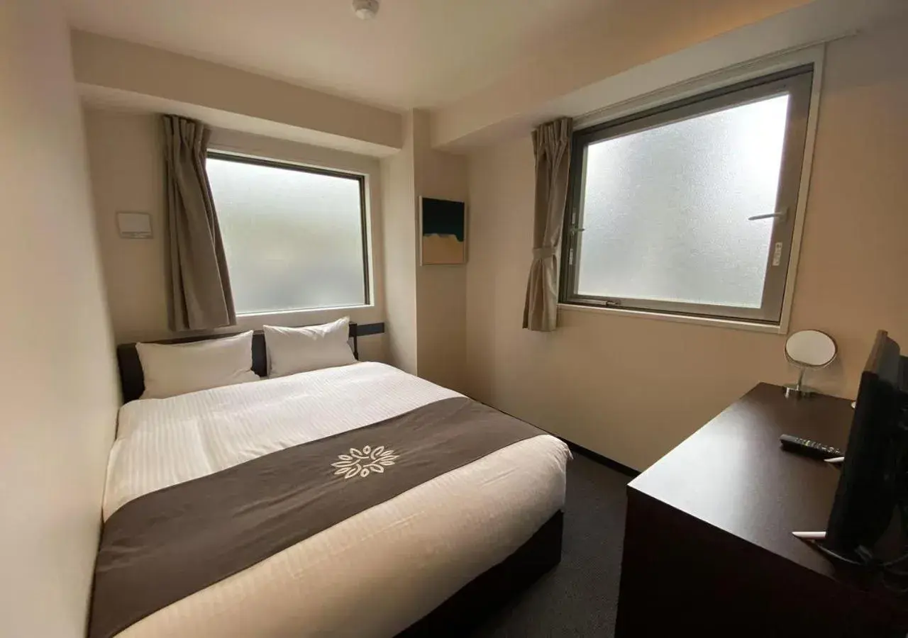 Double Room in Floral Hotel · SakaisuJi-Honmachi Osaka Double Room in Floral Hotel · SakaisuJi-Honmachi Osaka