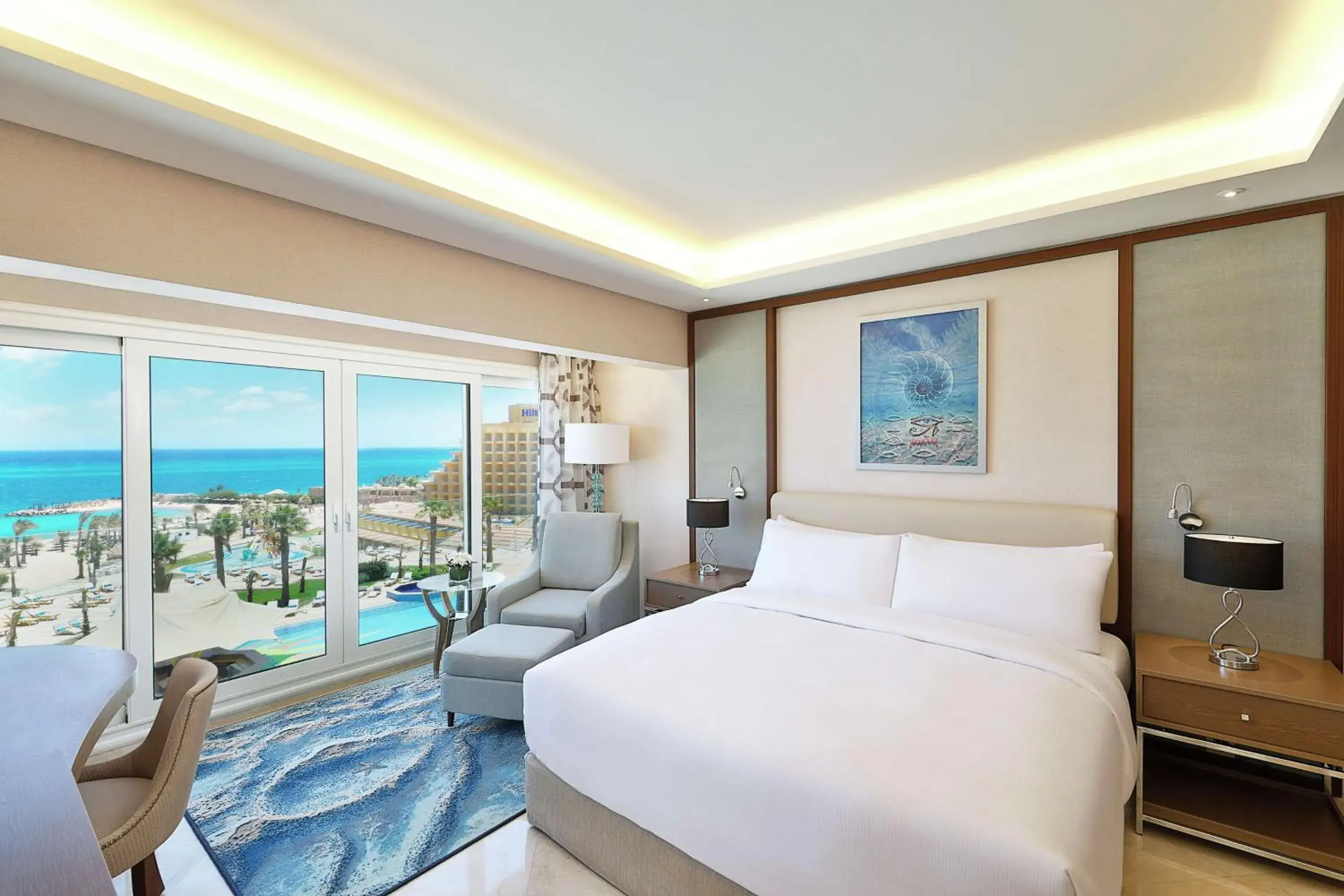 Deluxe King Room with Sea View in Hilton Hurghada Plaza Hotel Deluxe King Room with Sea View in Hilton Hurghada Plaza Hotel