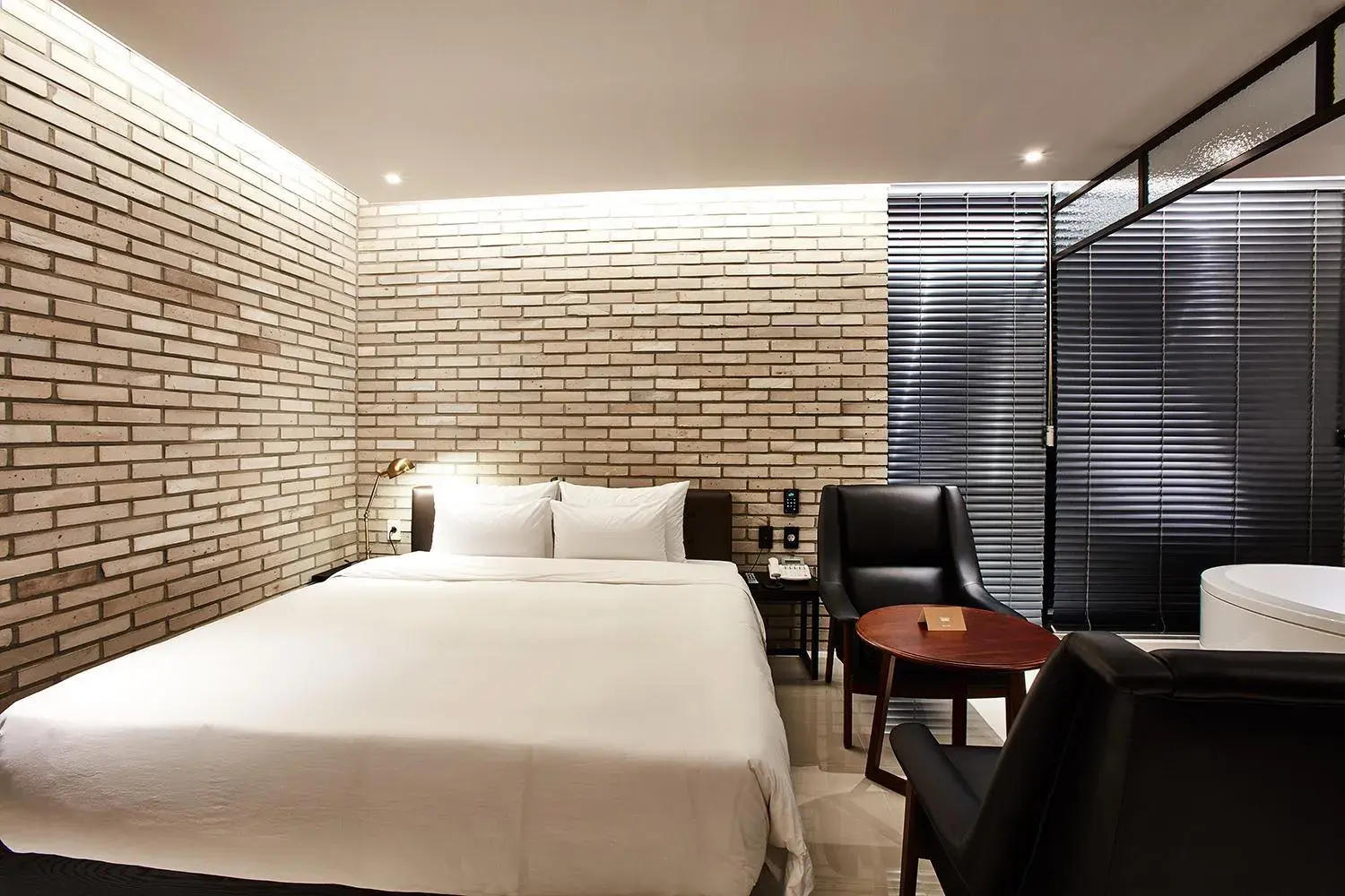 Deluxe Double Room with Balcony in Hotel Wanted Deluxe Double Room with Balcony in Hotel Wanted