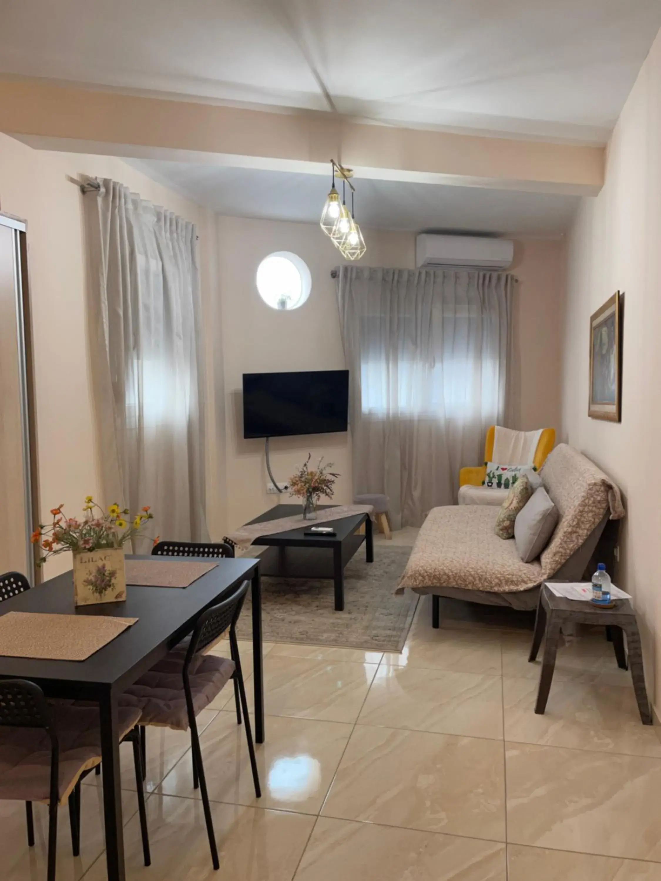 G&M Luxury Studios G&M Luxury Studios