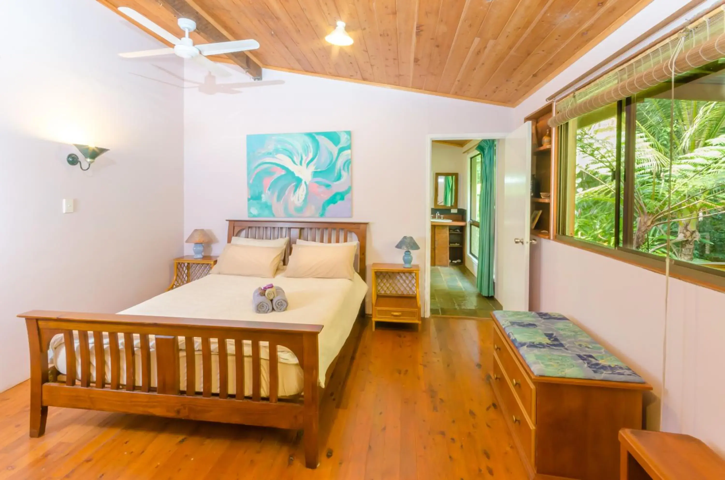 Large Double or Twin Room with Balcony (3) in Epiphyte B & B Large Double or Twin Room with Balcony (3) in Epiphyte B & B