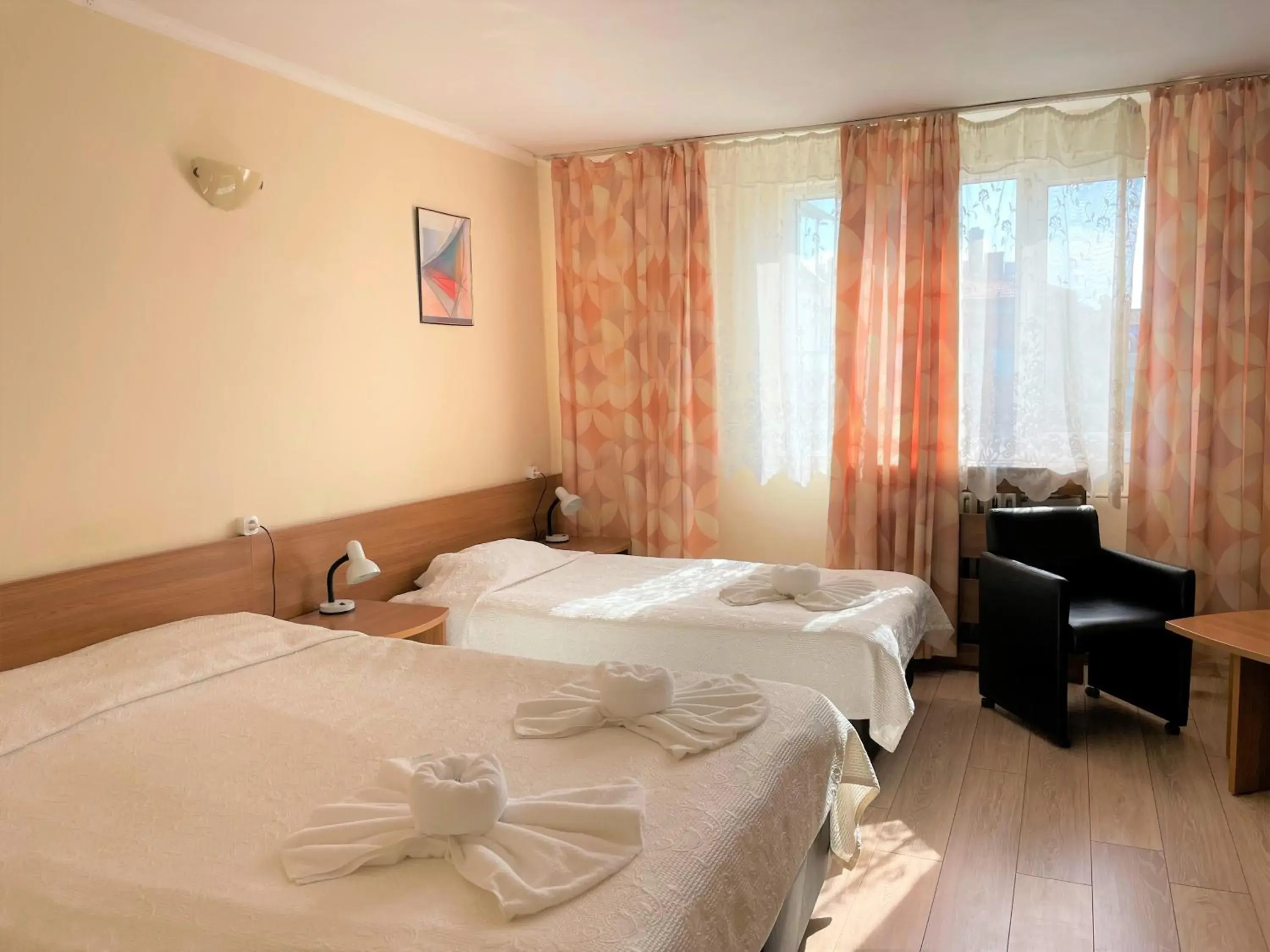 Triple Room - single occupancy in Family Hotel Central Triple Room - single occupancy in Family Hotel Central