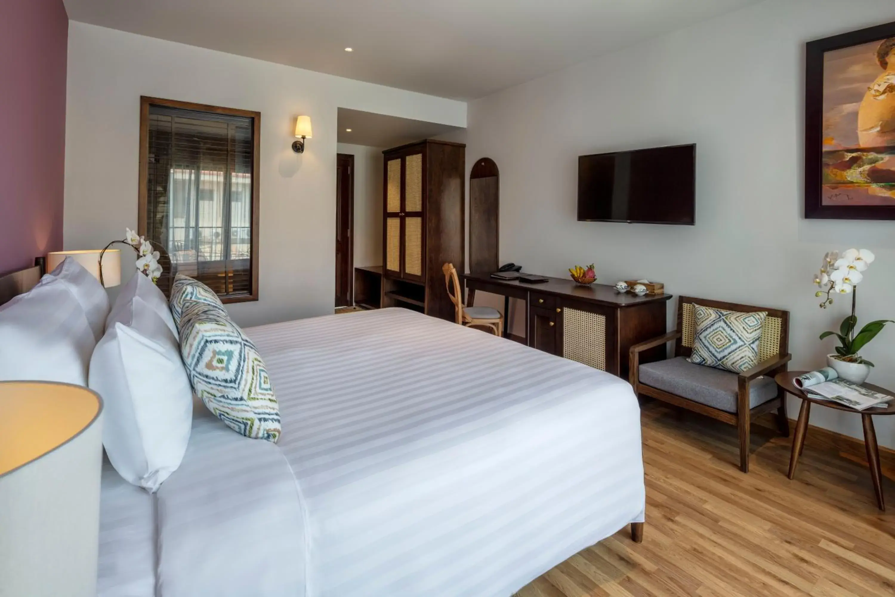 Deluxe King Room with Balcony and Pool View in Salmalia Boutique Hotel & Spa Deluxe King Room with Balcony and Pool View in Salmalia Boutique Hotel & Spa