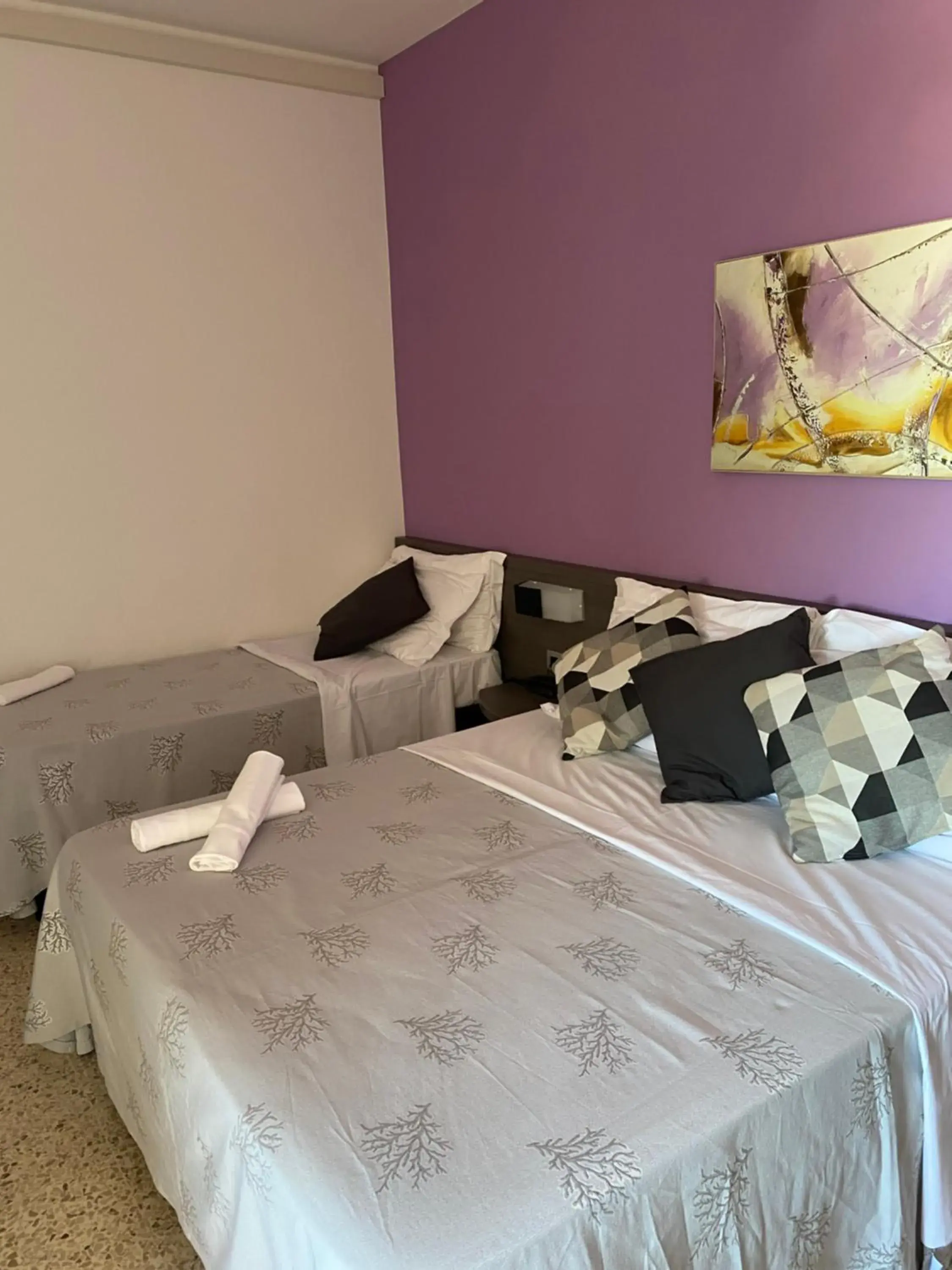 Comfort Triple Room in GFH - Hotel Spiaggia D'Oro Comfort Triple Room in GFH - Hotel Spiaggia D'Oro