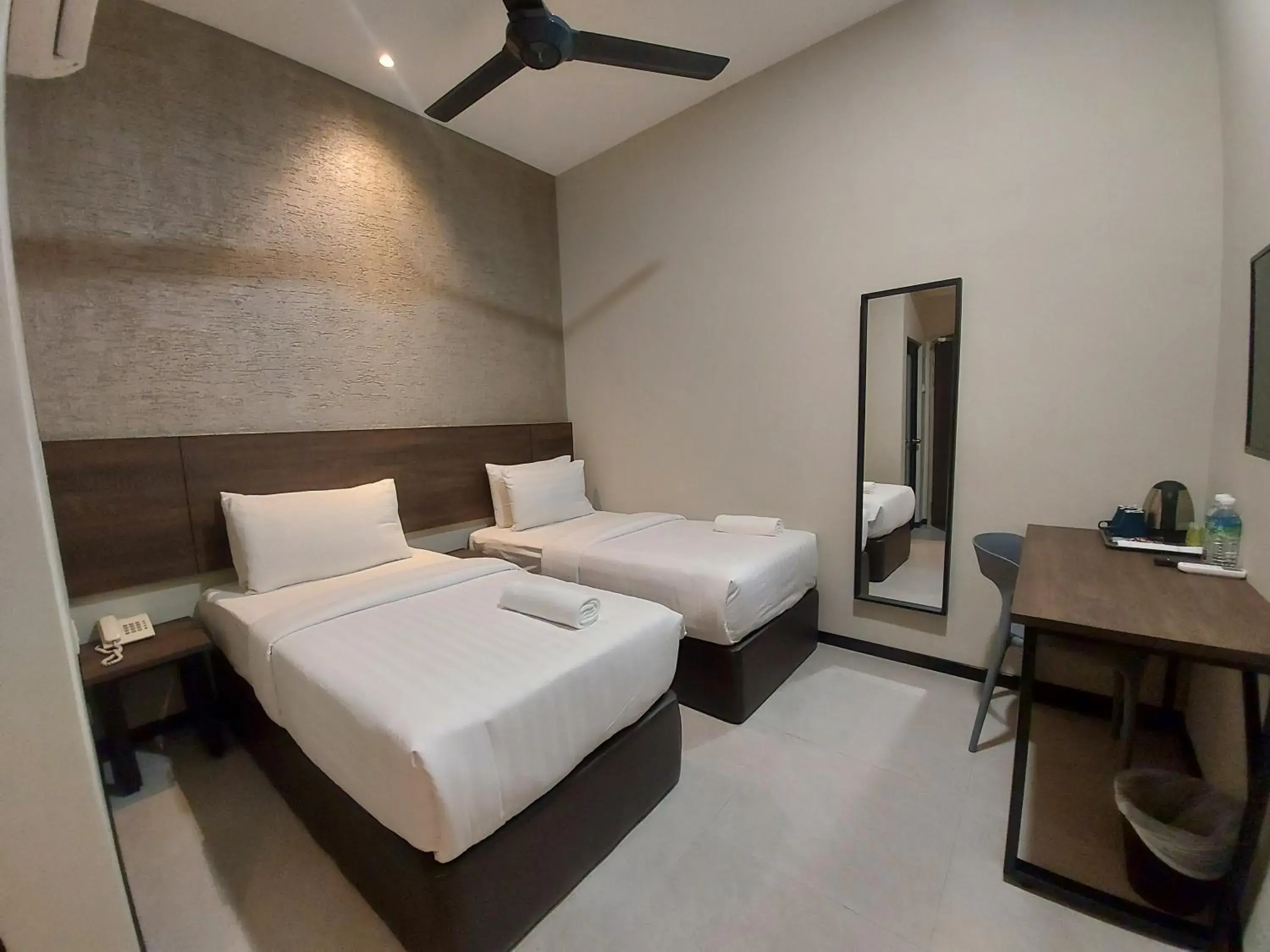 Connecting Deluxe Twin Room in MIICO Hotel @ Mount Austin Connecting Deluxe Twin Room in MIICO Hotel @ Mount Austin