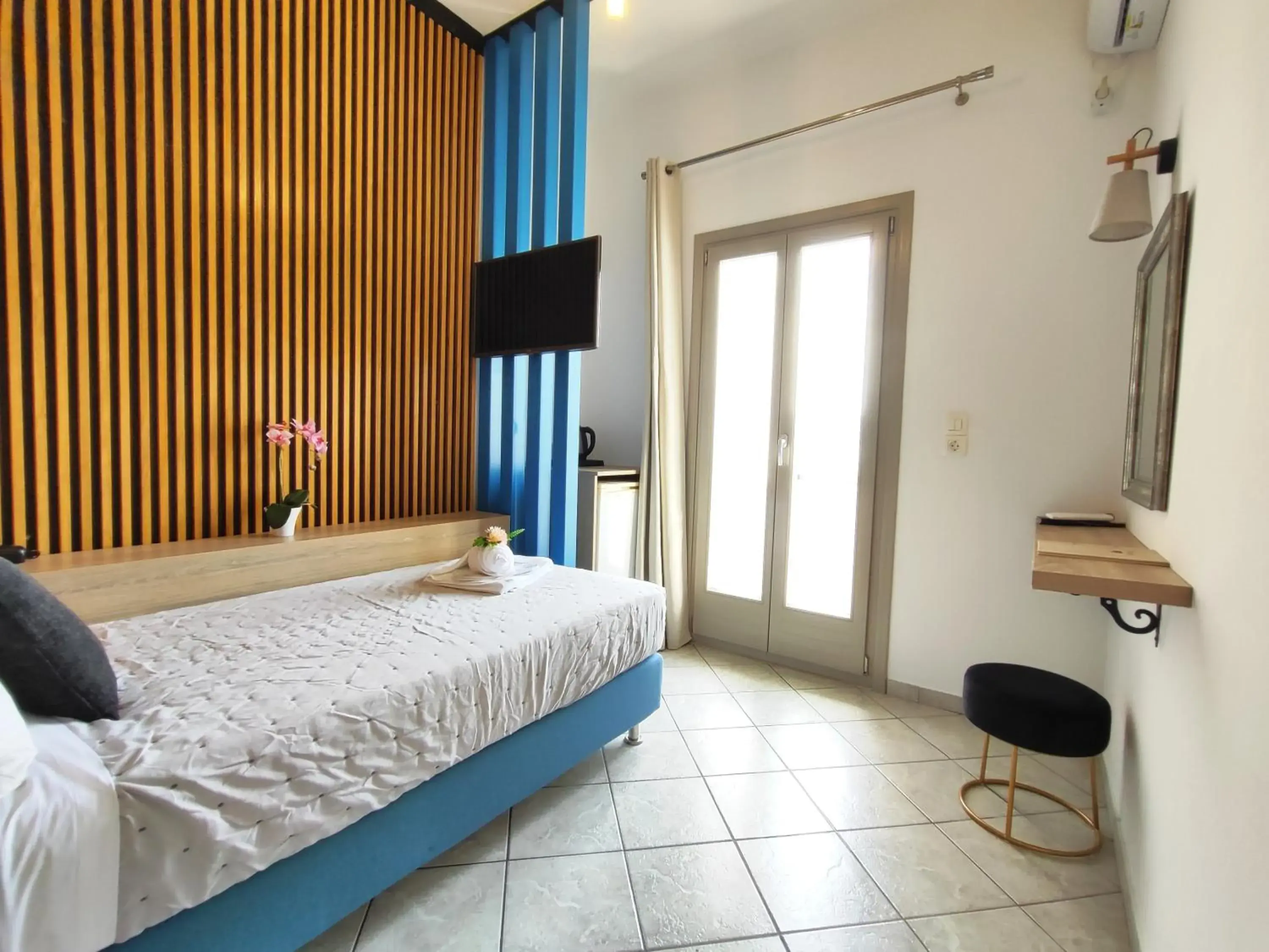 Single Room with Side-Sea View in Nemesis Single Room with Side-Sea View in Nemesis