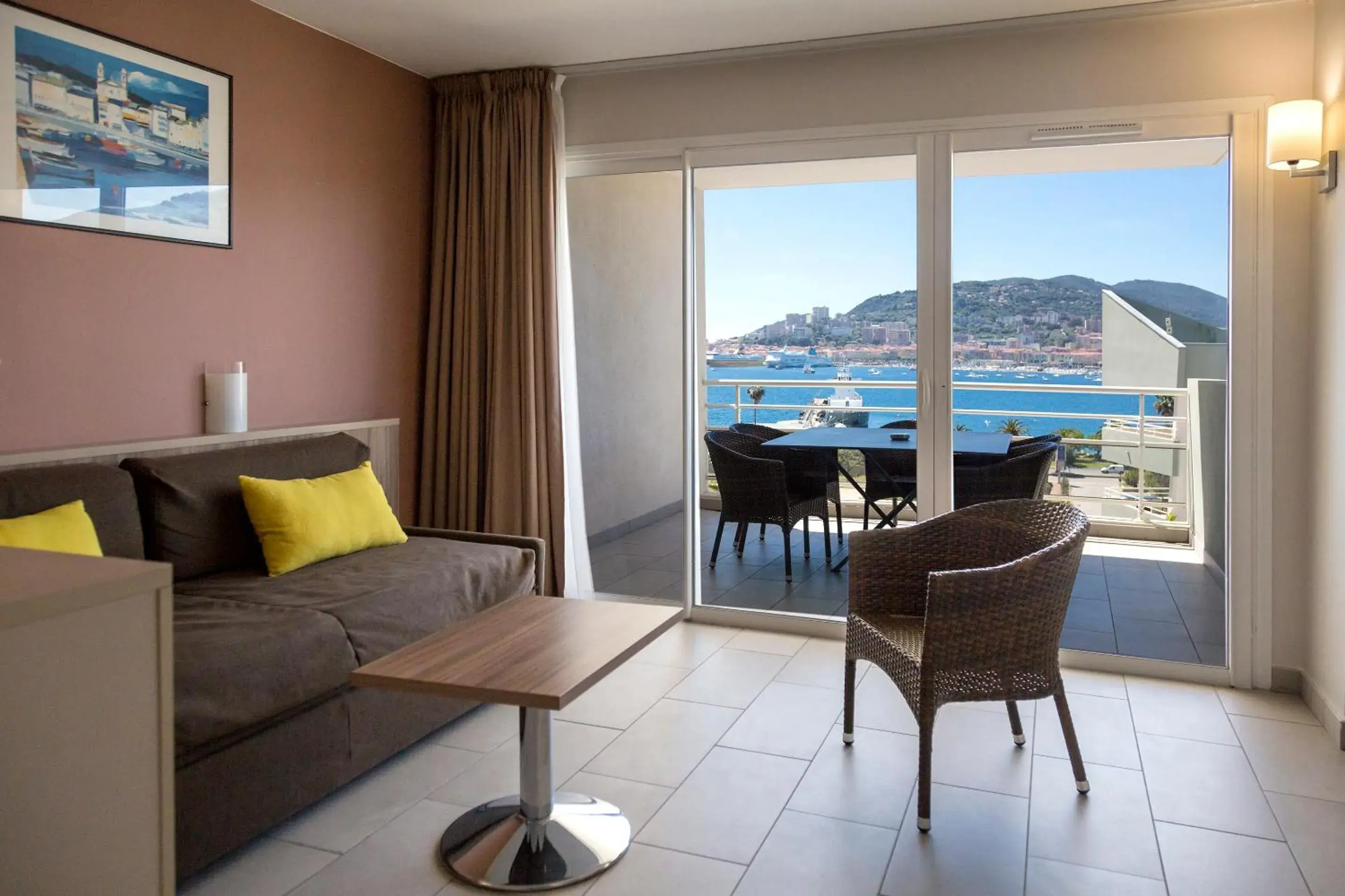 Three-Bedroom Apartment in Residence de Tourisme Ajaccio Amirauté Three-Bedroom Apartment in Residence de Tourisme Ajaccio Amirauté