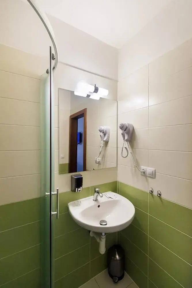 Standard Double or Twin Room - single occupancy in Hotel Arkáda Standard Double or Twin Room - single occupancy in Hotel Arkáda