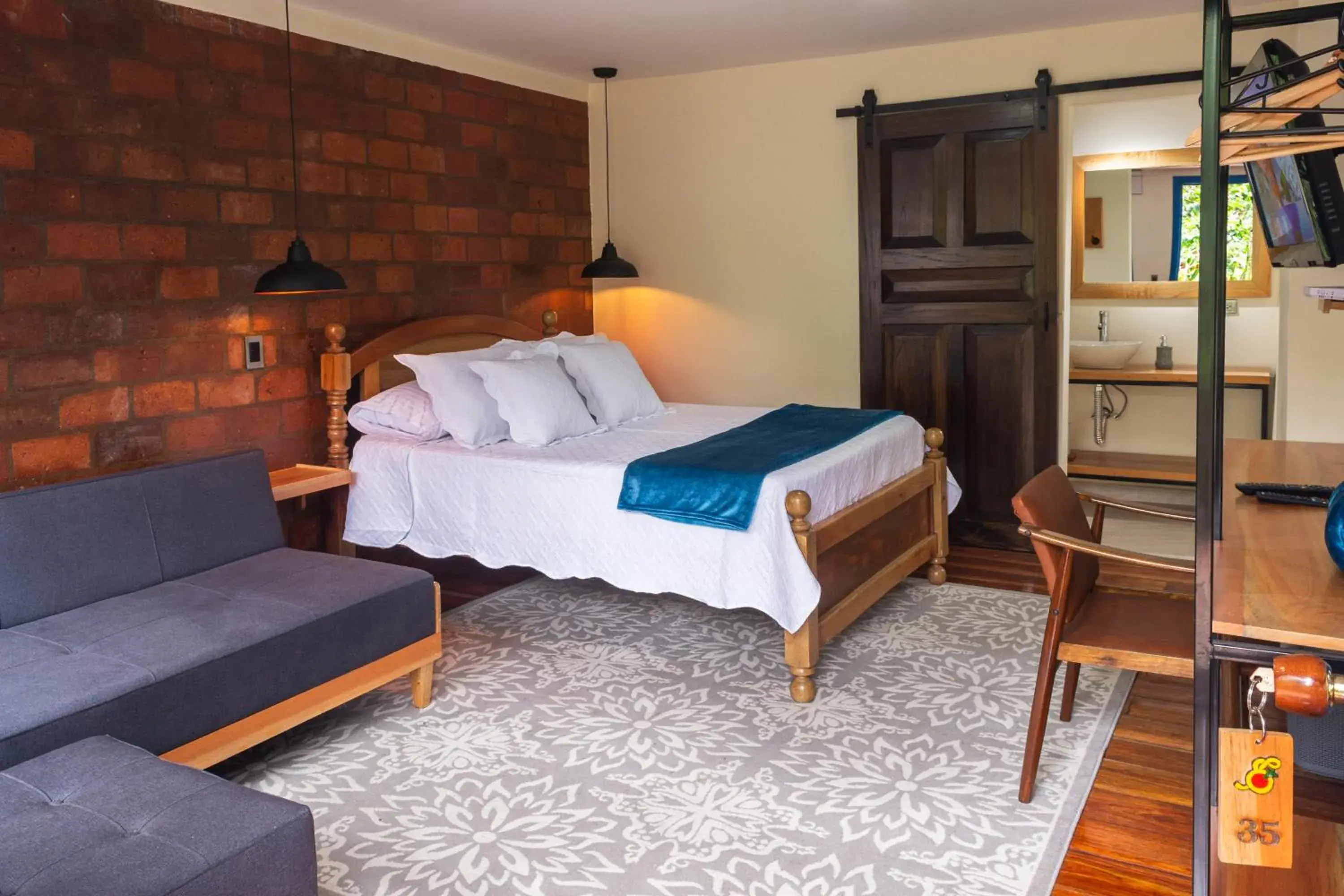 Superior Double Room in El Edén Country hotel y Club Residencial Superior Double Room in El Edén Country hotel y Club Residencial