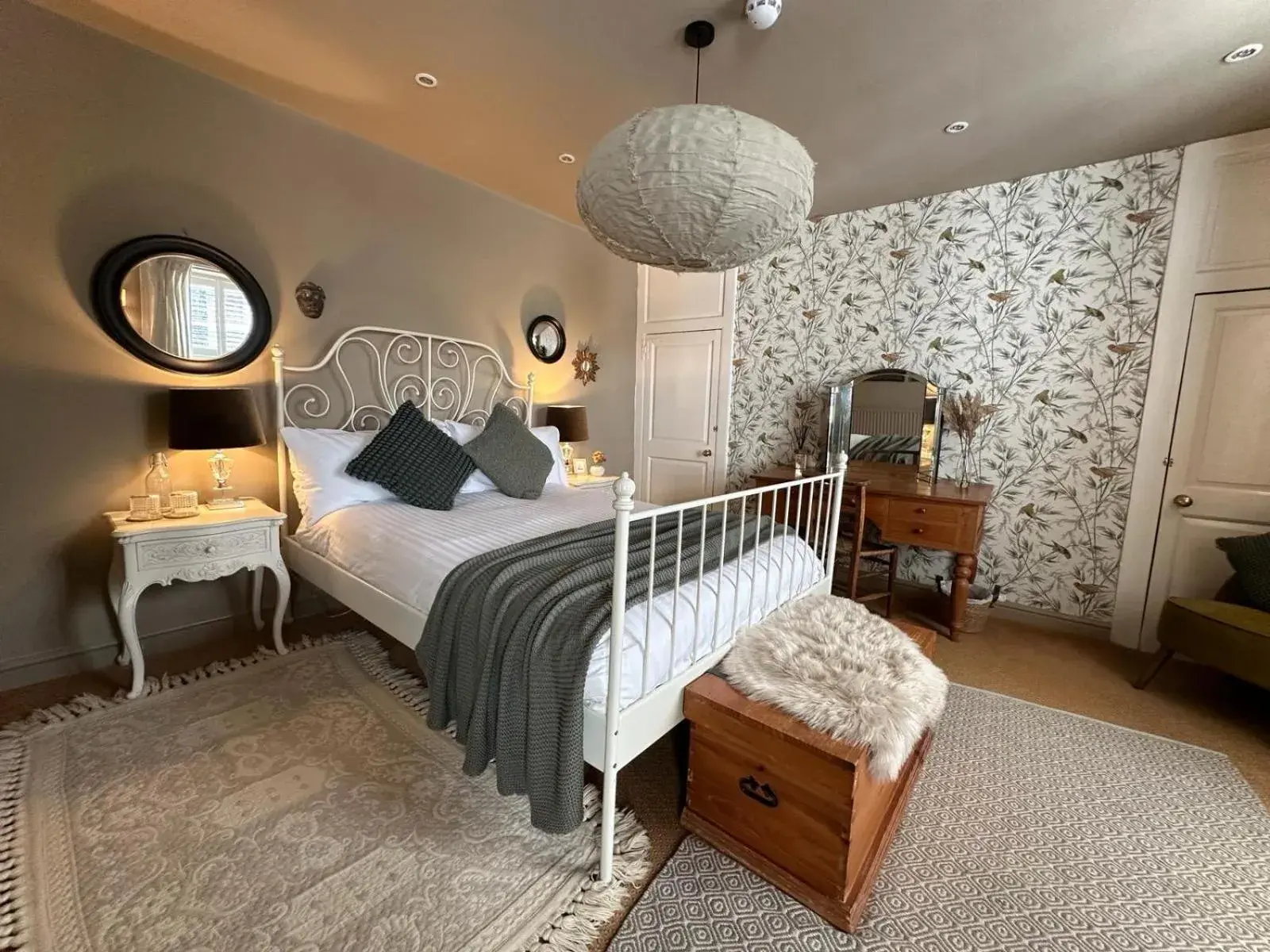 Deluxe Double Room with Castle View - single occupancy - Non Pet Friendly in The Three Tuns Deluxe Double Room with Castle View - single occupancy - Non Pet Friendly in The Three Tuns