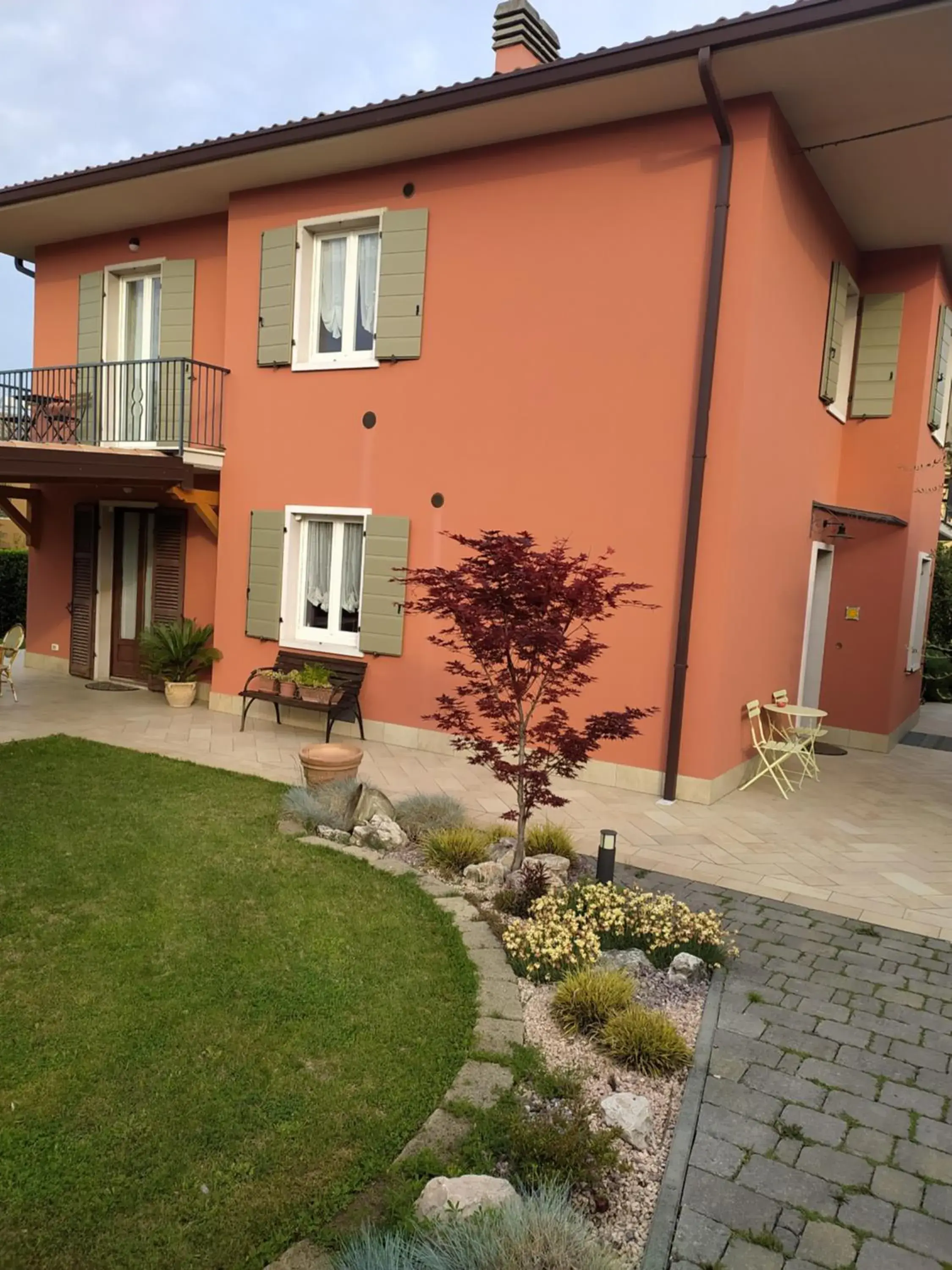 IL MELOGRANO IL MELOGRANO