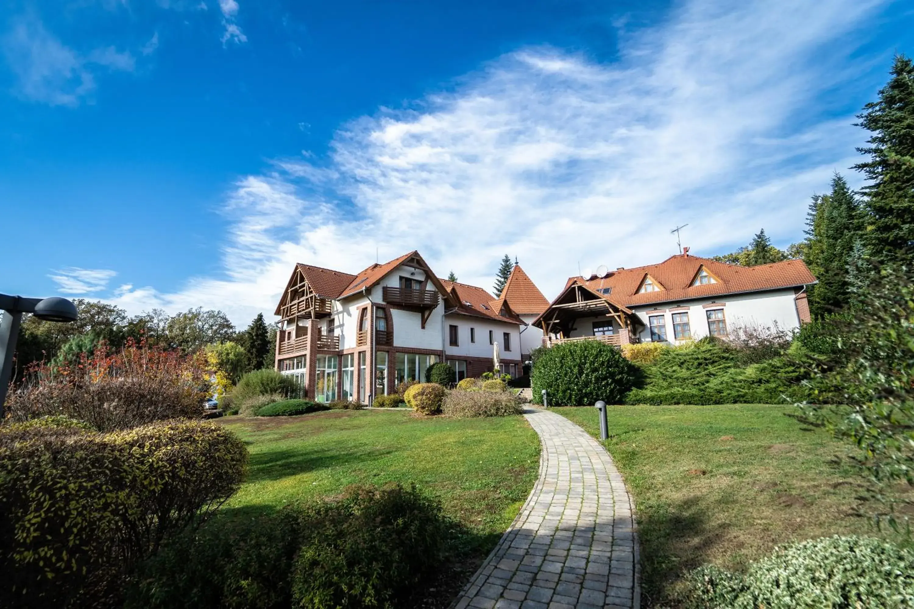 Property building in Hotel Kardosfa Property building in Hotel Kardosfa