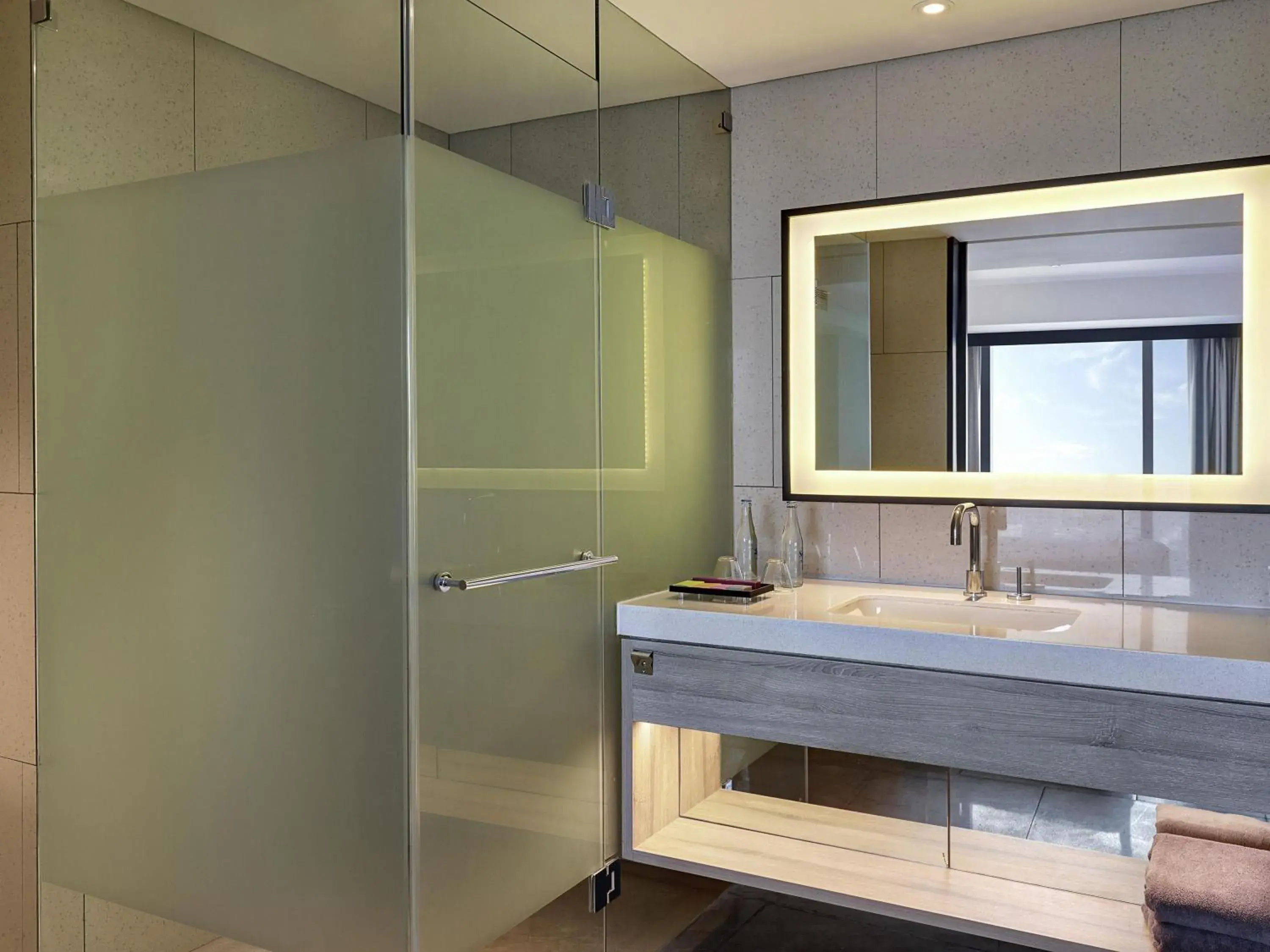 Deluxe Queen Room in ibis Styles Jakarta Tanah Abang Deluxe Queen Room in ibis Styles Jakarta Tanah Abang