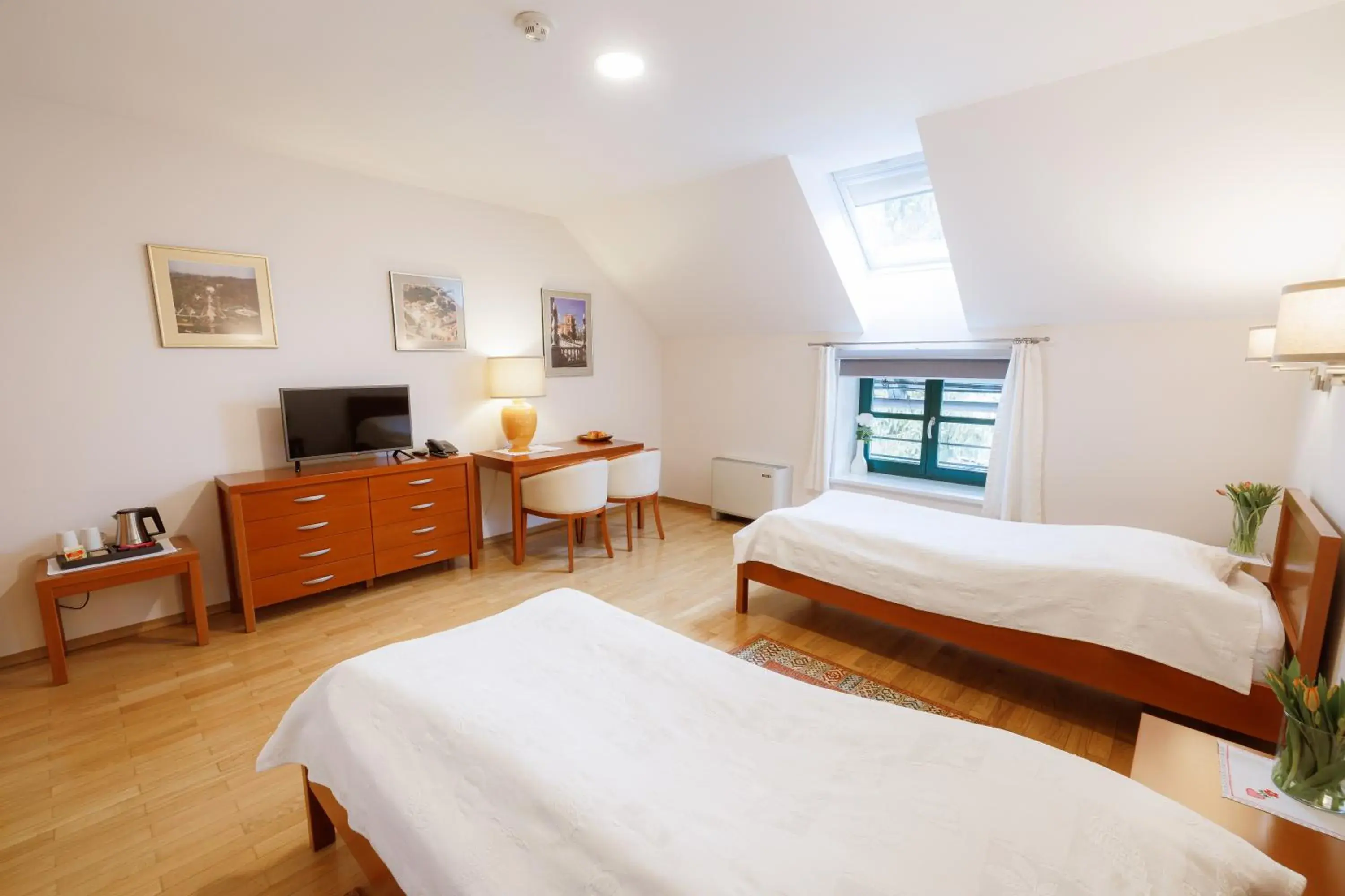 Double or Twin Room with Parking - single occupancy in Pri Žabarju Bed & Breakfast Ljubljana Double or Twin Room with Parking - single occupancy in Pri Žabarju Bed & Breakfast Ljubljana
