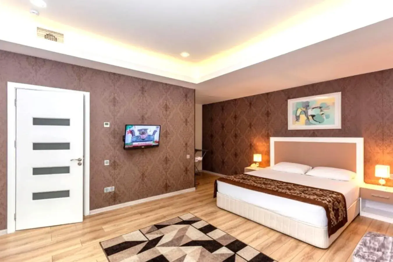 Deluxe Double Room - single occupancy in Diplomat Suites Hotel Deluxe Double Room - single occupancy in Diplomat Suites Hotel