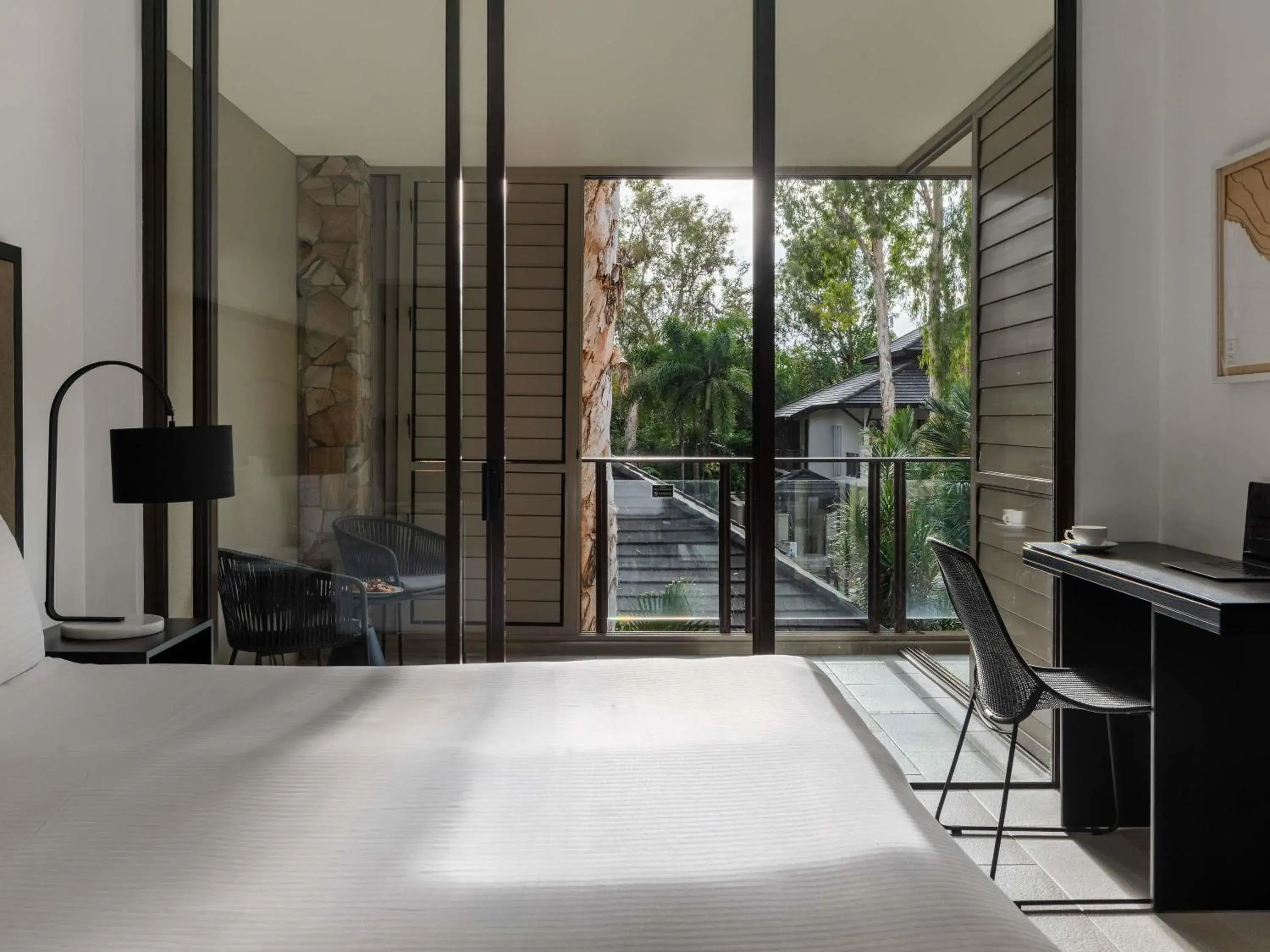 Studio Room with King Bed in Pullman Palm Cove Sea Temple Resort & Spa Studio Room with King Bed in Pullman Palm Cove Sea Temple Resort & Spa