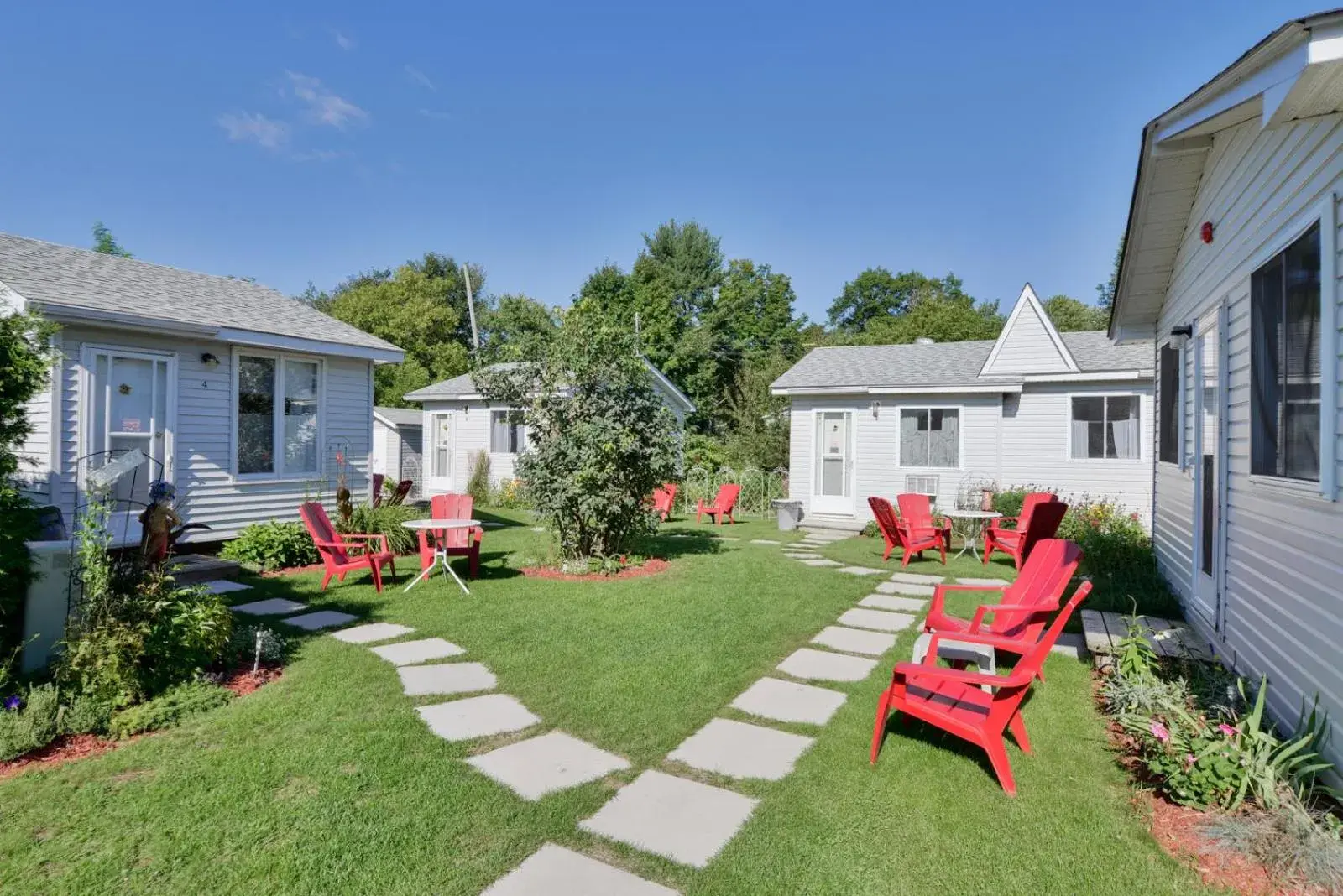 Deluxe Family Room in Oakwood Motel Deluxe Family Room in Oakwood Motel