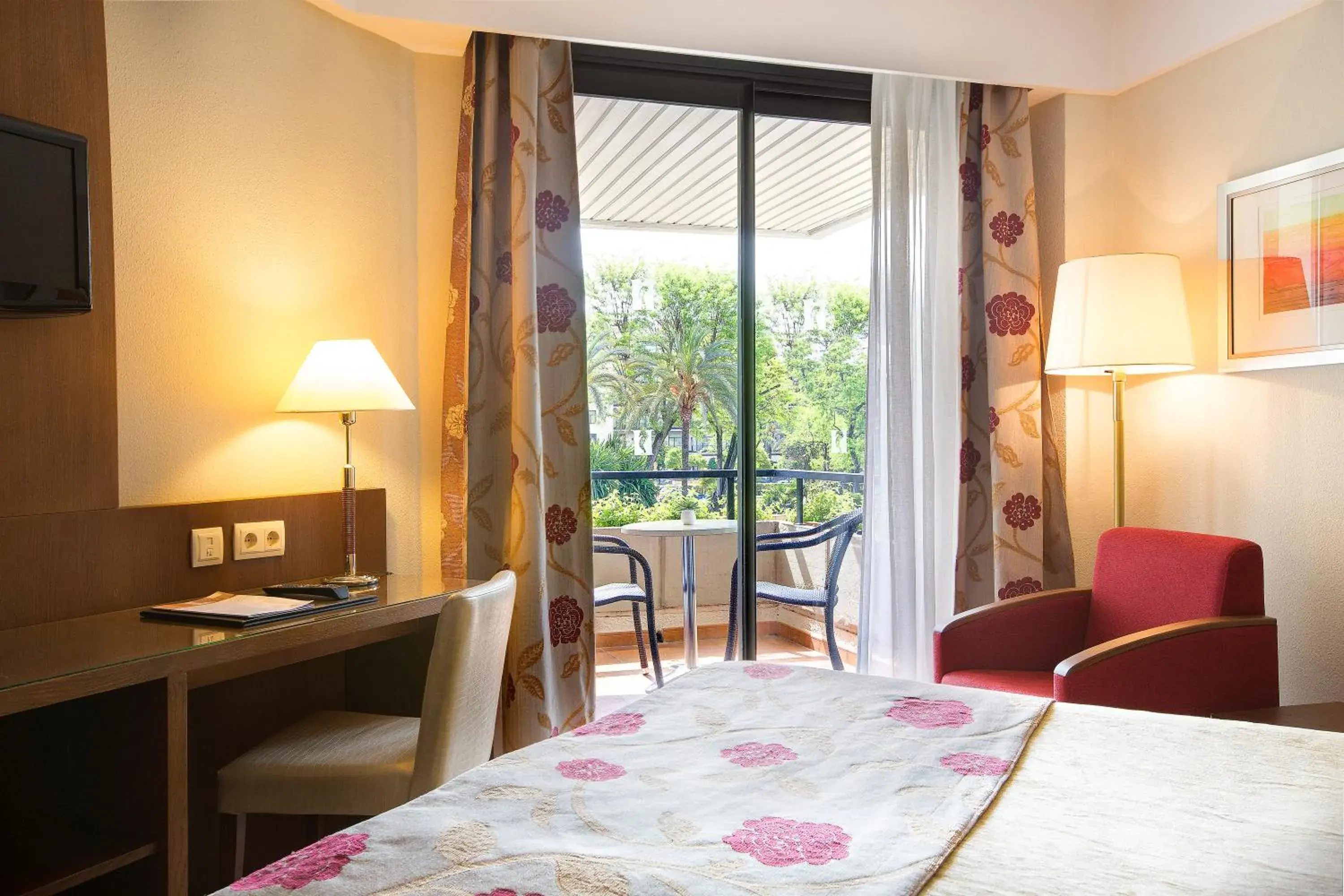 Single Room with Pool View (1 Adult) in Hipotels Sherry Park Single Room with Pool View (1 Adult) in Hipotels Sherry Park