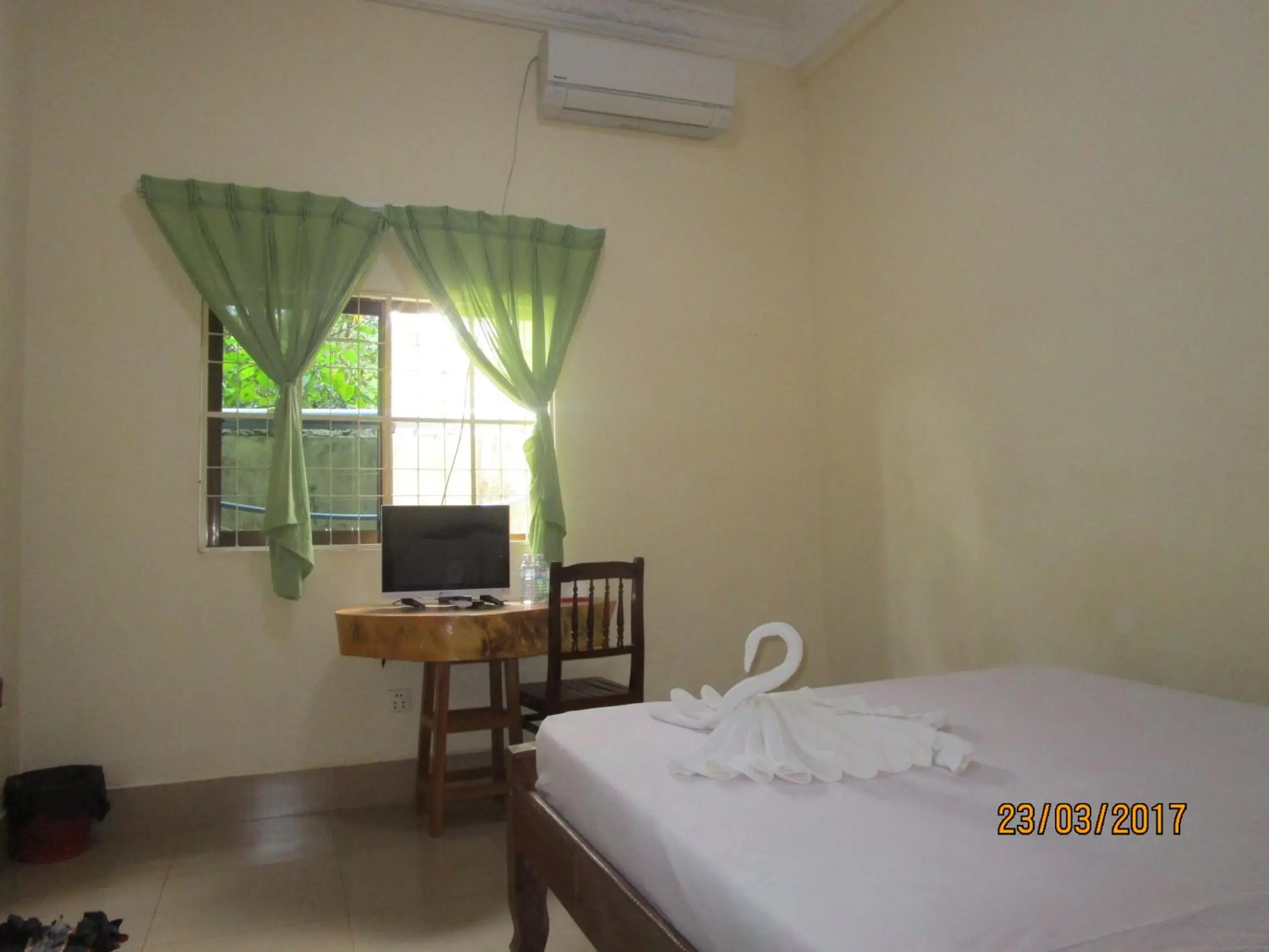 Budget Double Room - single occupancy in Visal Sak Guesthouse Budget Double Room - single occupancy in Visal Sak Guesthouse