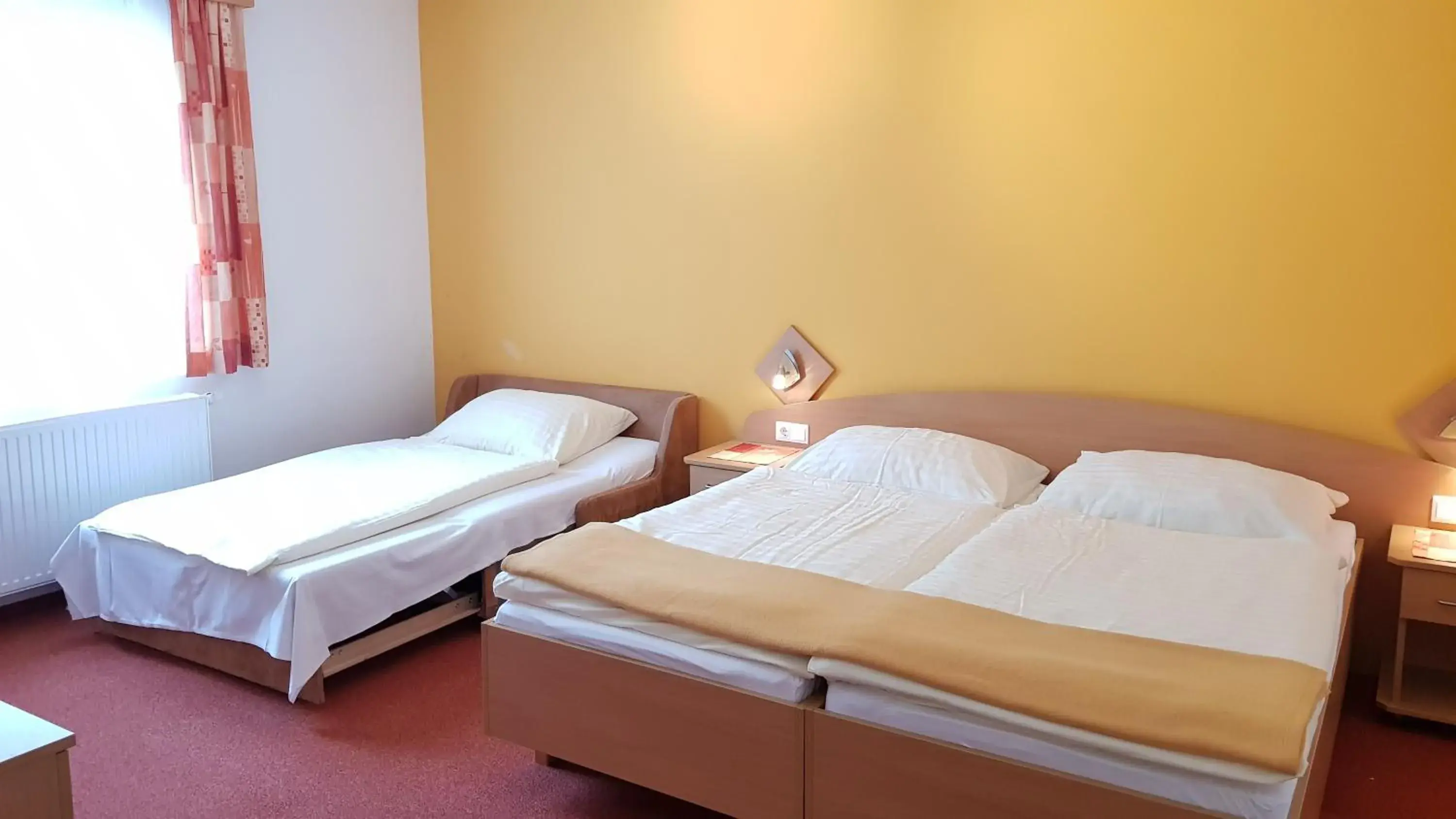 Family Room - single occupancy in Roseggerhof Family Room - single occupancy in Roseggerhof